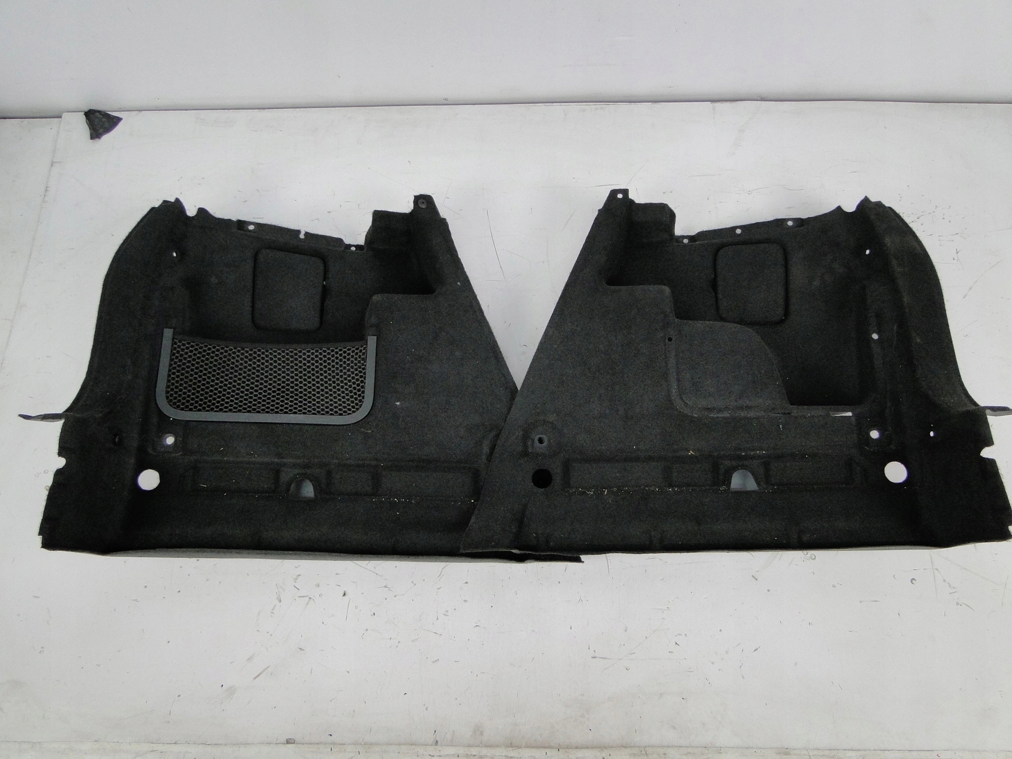 TAPICERKA BAGAŻNIKA 5P0 5P0867427J/428J SEAT ALTEA 2004R.