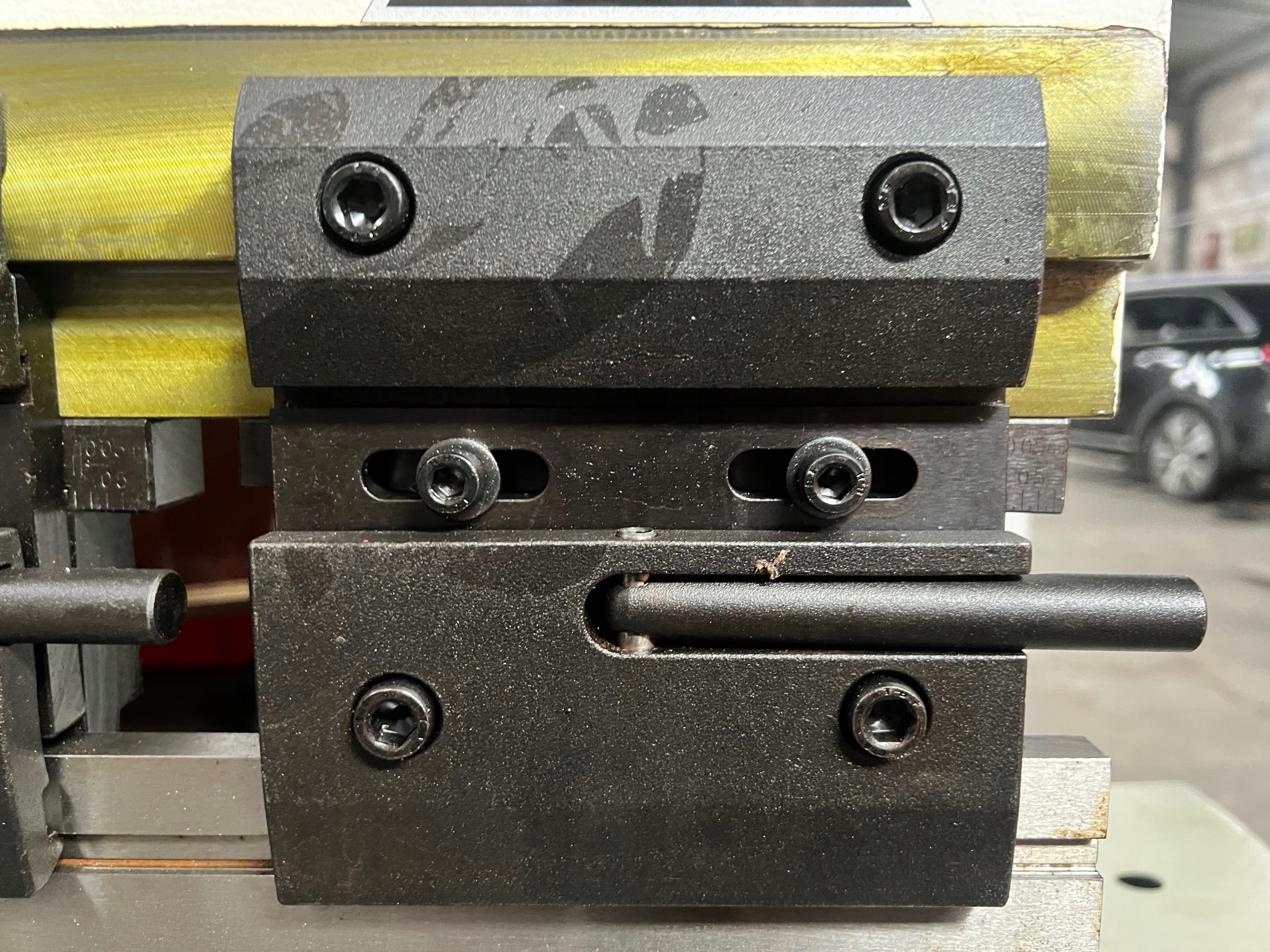 ADAPTER UCHWYT MOCUJĄCY DO PRASY KRAWĘDZIOWEJ OD RĘKI