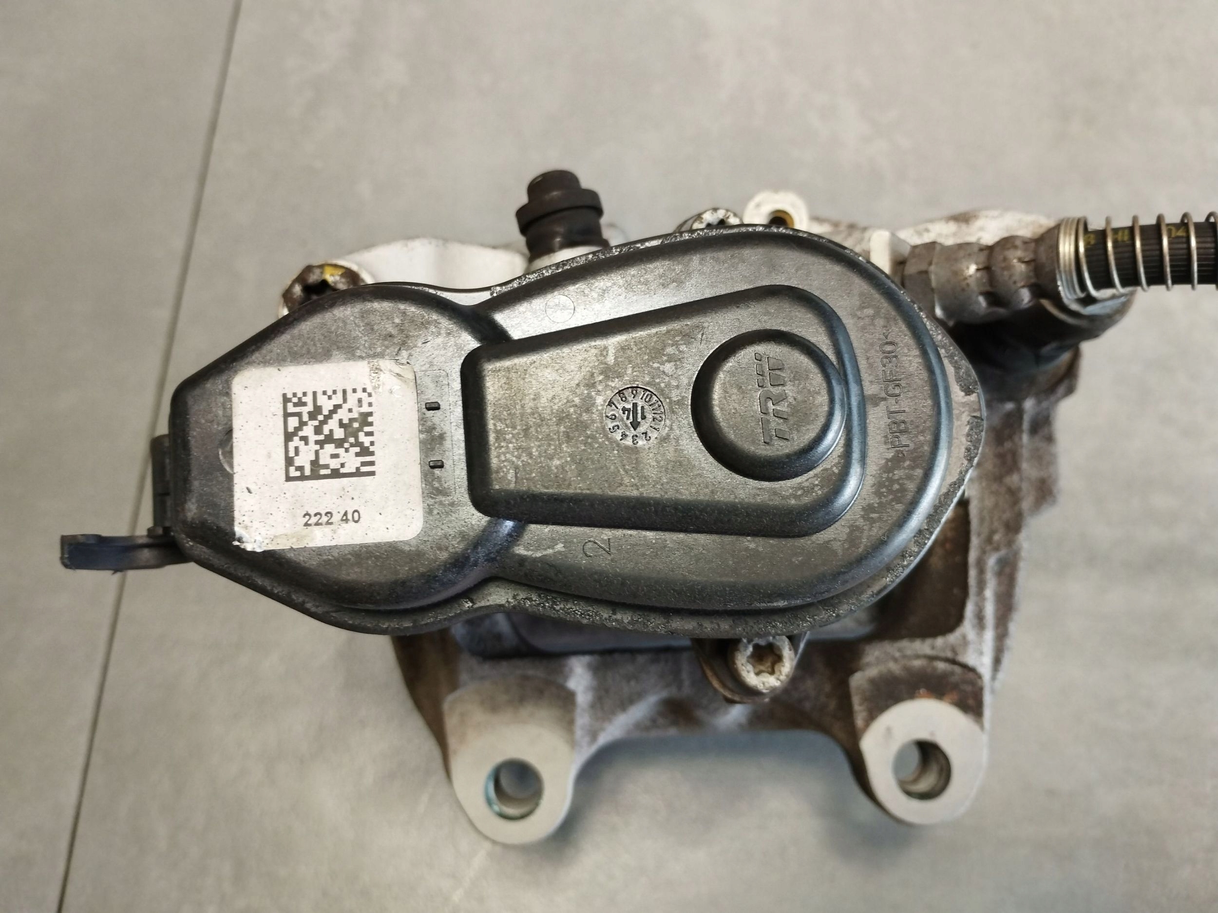 Mercedes-Benz S W222 2014 caliper right rear part A2314230881