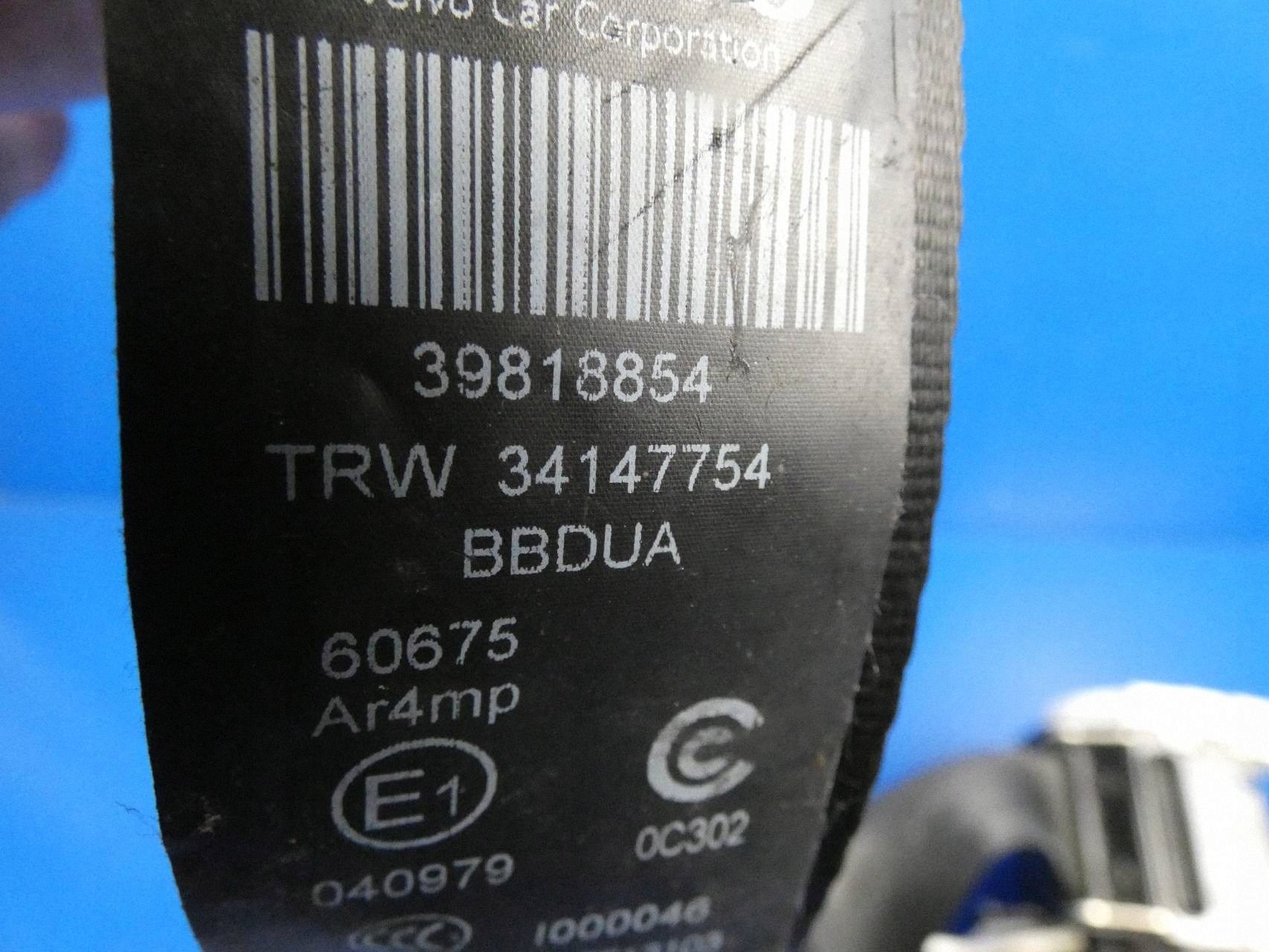 VOLVO XC60 und Gurten Sicherheits links heck hinten