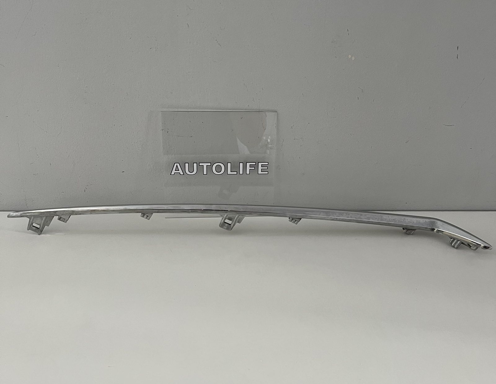 Corolla XII E21 19- sedan moulding chrom grille grill front right 53121-02460