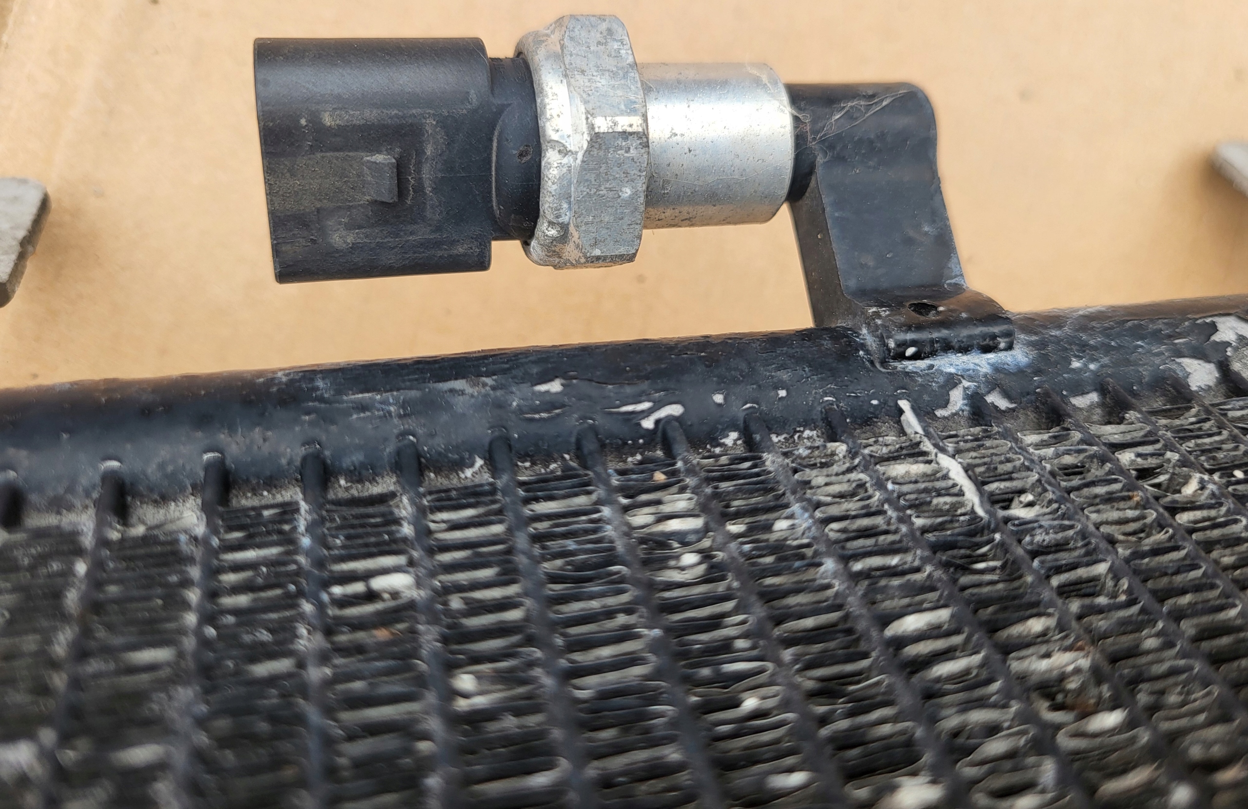 air conditioning radiator capacitor, sensor AUDI A4 B9 A5 F5 8W TDI original
