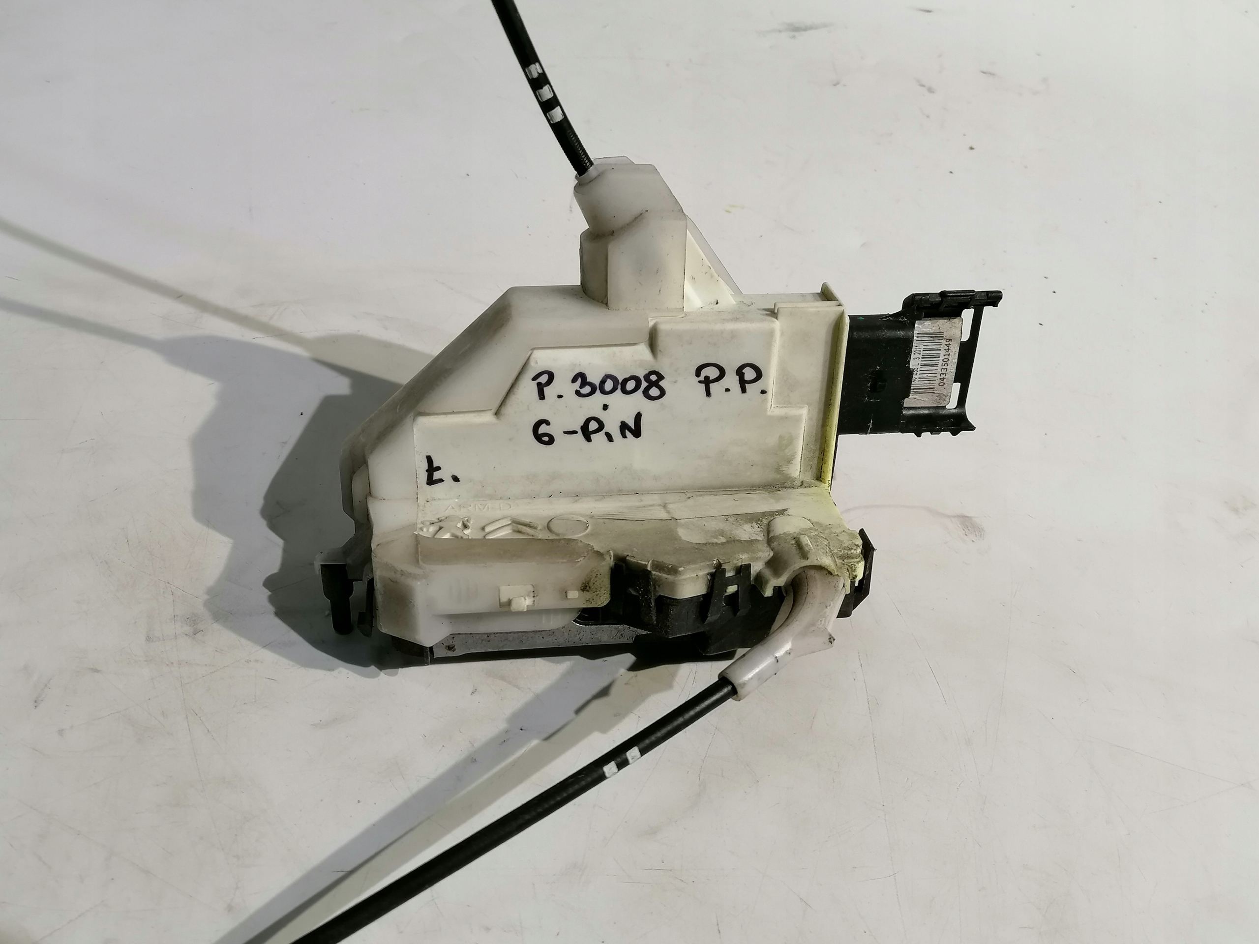 Peugeot 3008 and lock right front 6 PIN