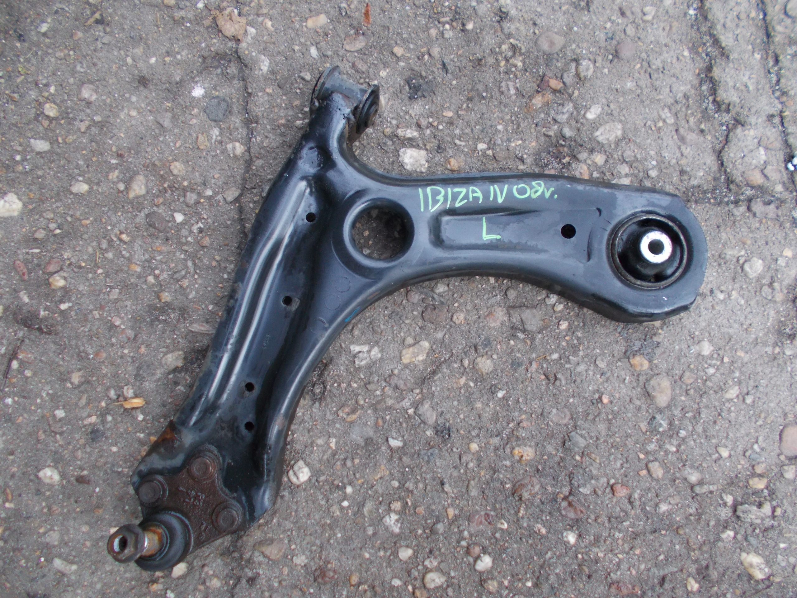 SEAT IBIZA IV 08R 1.6 TDI arm left front