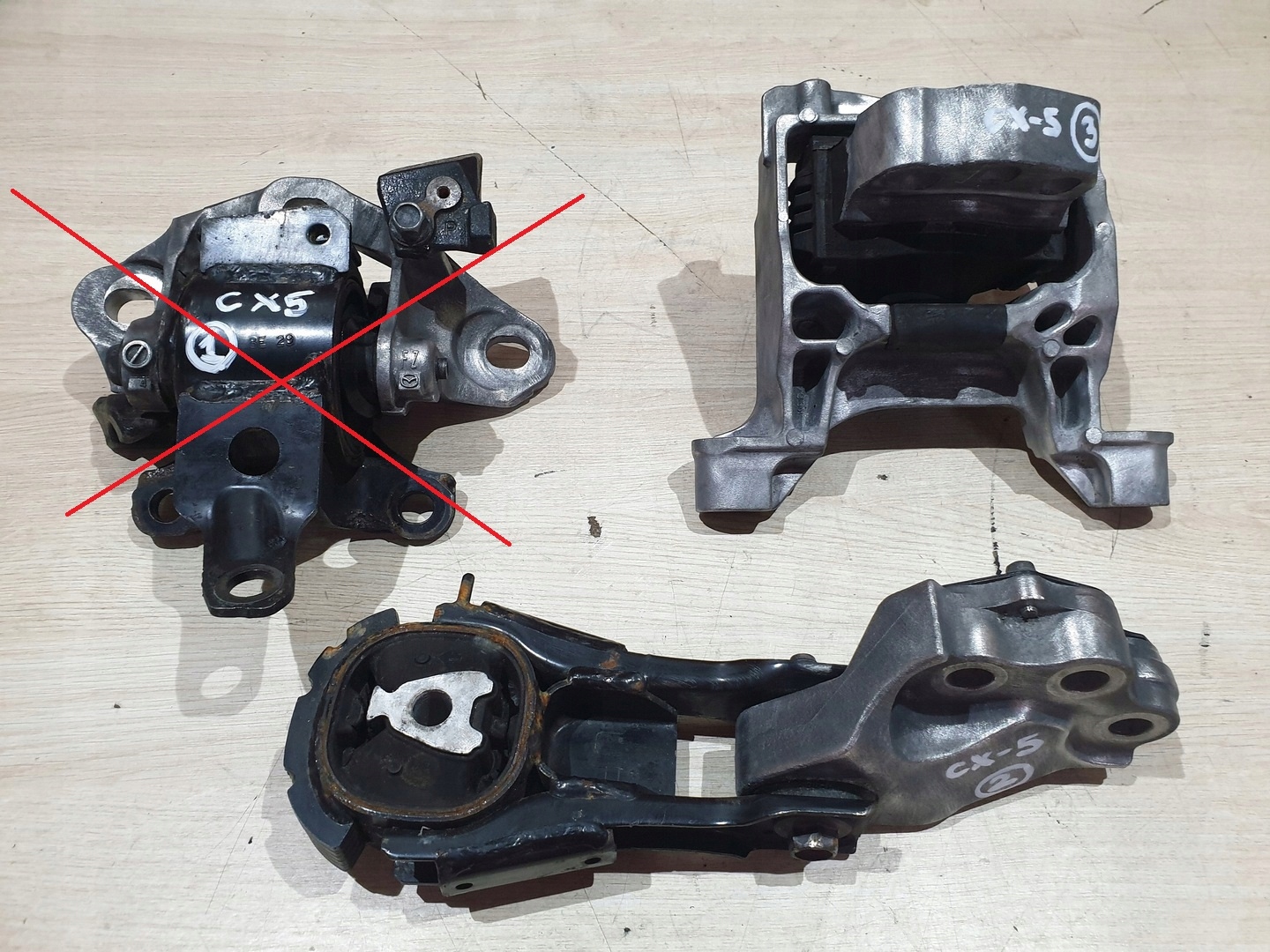 ŁAPA PODUSZKA SILNIKA MAZDA CX5 CX-5 2.2 LIFT