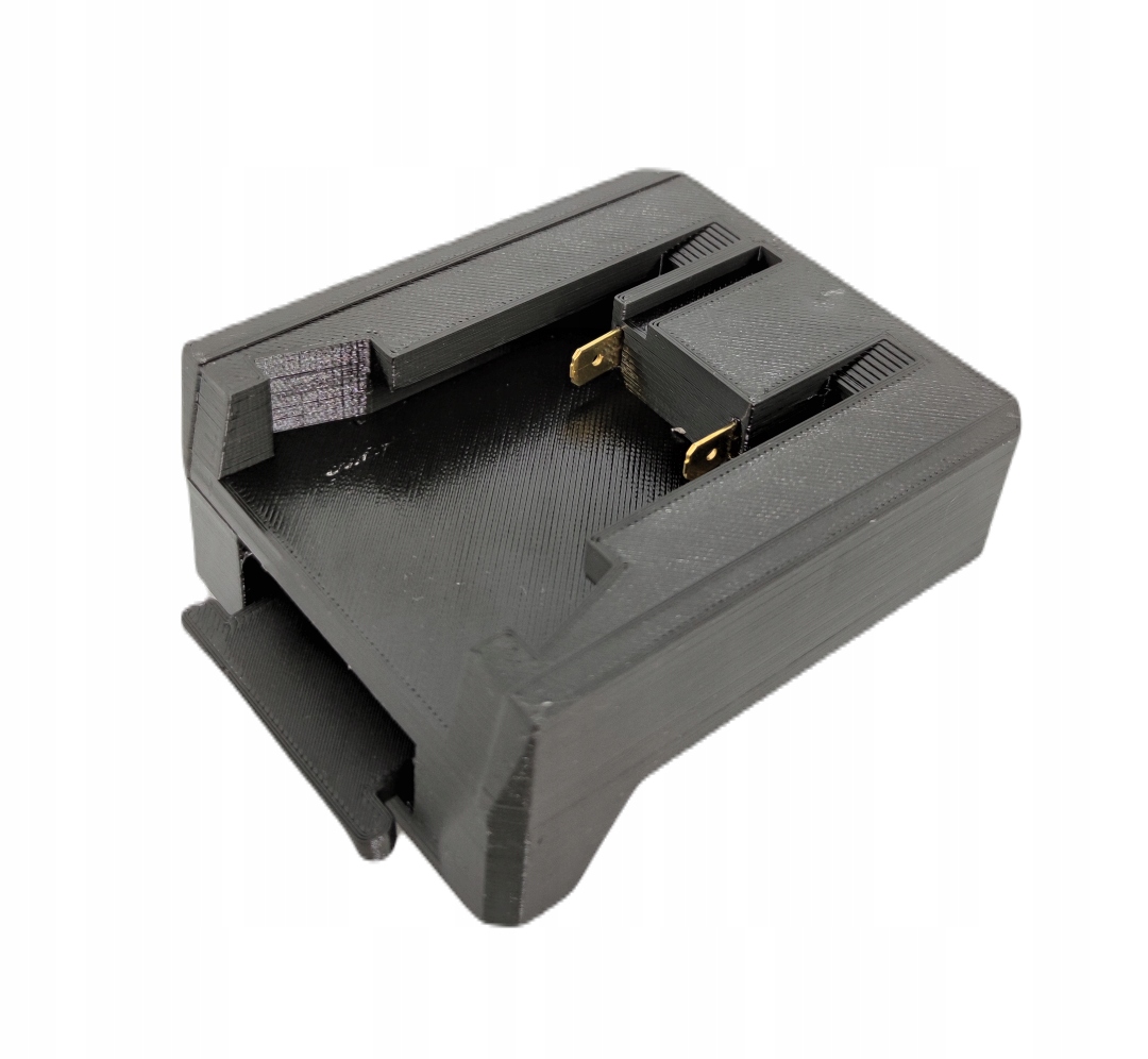 

Adapter baterii Milwaukee M18 do Makita BL18XX