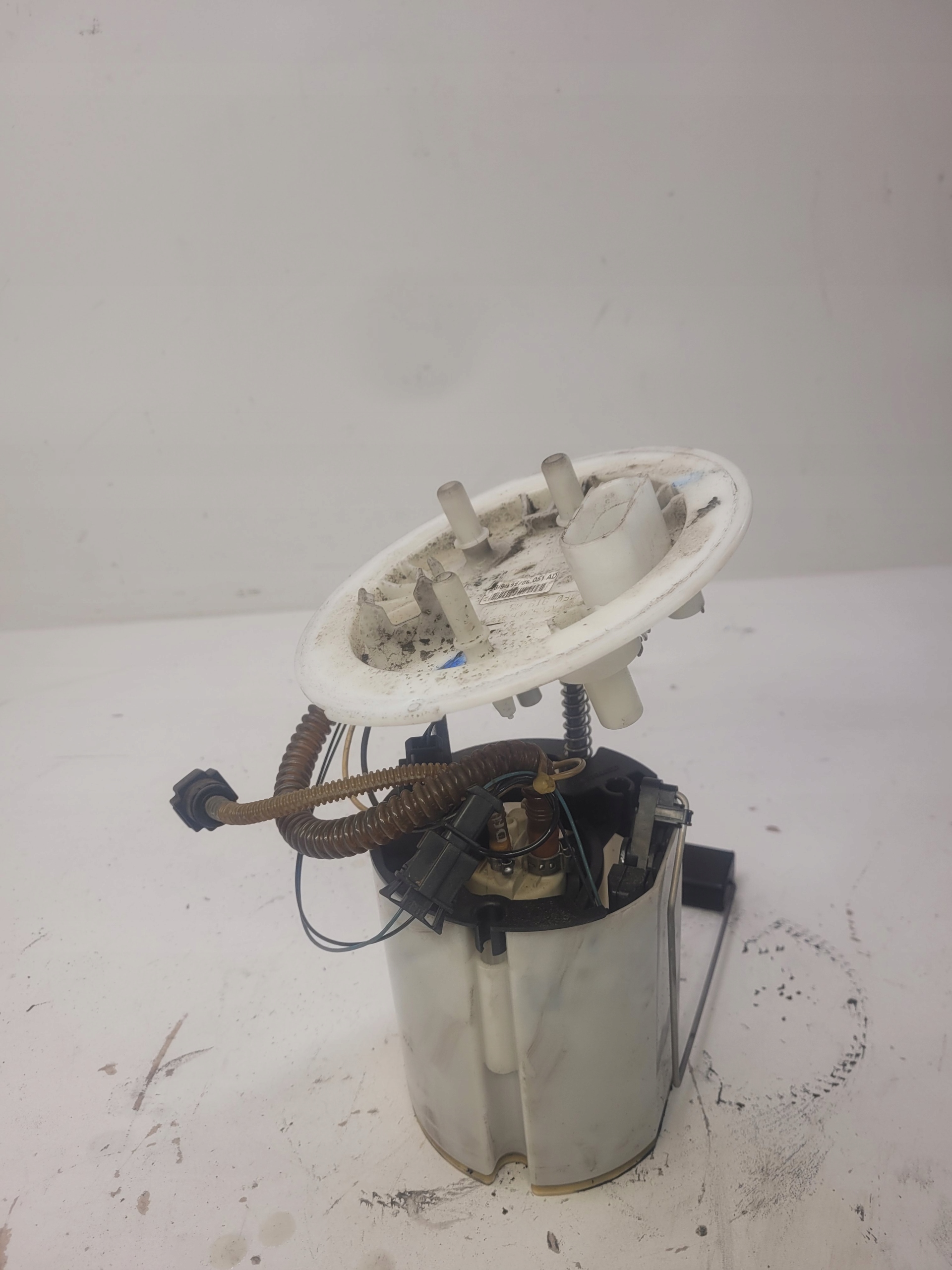 feed pump AUDI A6 C6 3.2 FSI 4.2 FSI 4F0919051AD