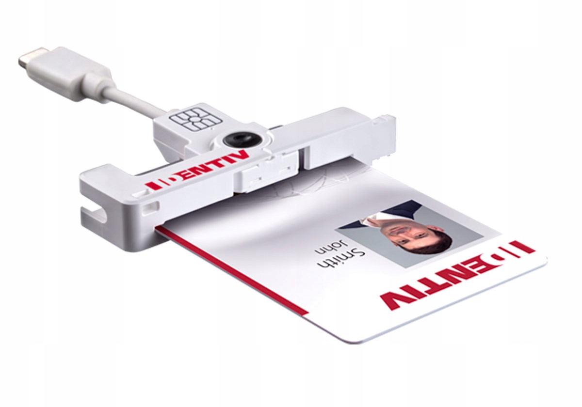 Czytnik kart do telefonu z aplikacja TachoBit Functions reading driver card inserted in the device slot