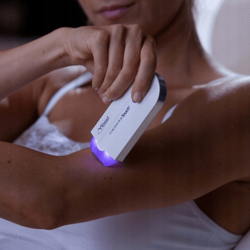 MOCNY DEPILATOR LASEROWY GOLARKA FINISHING TOUCH LED PRO Kolor dominujący biały