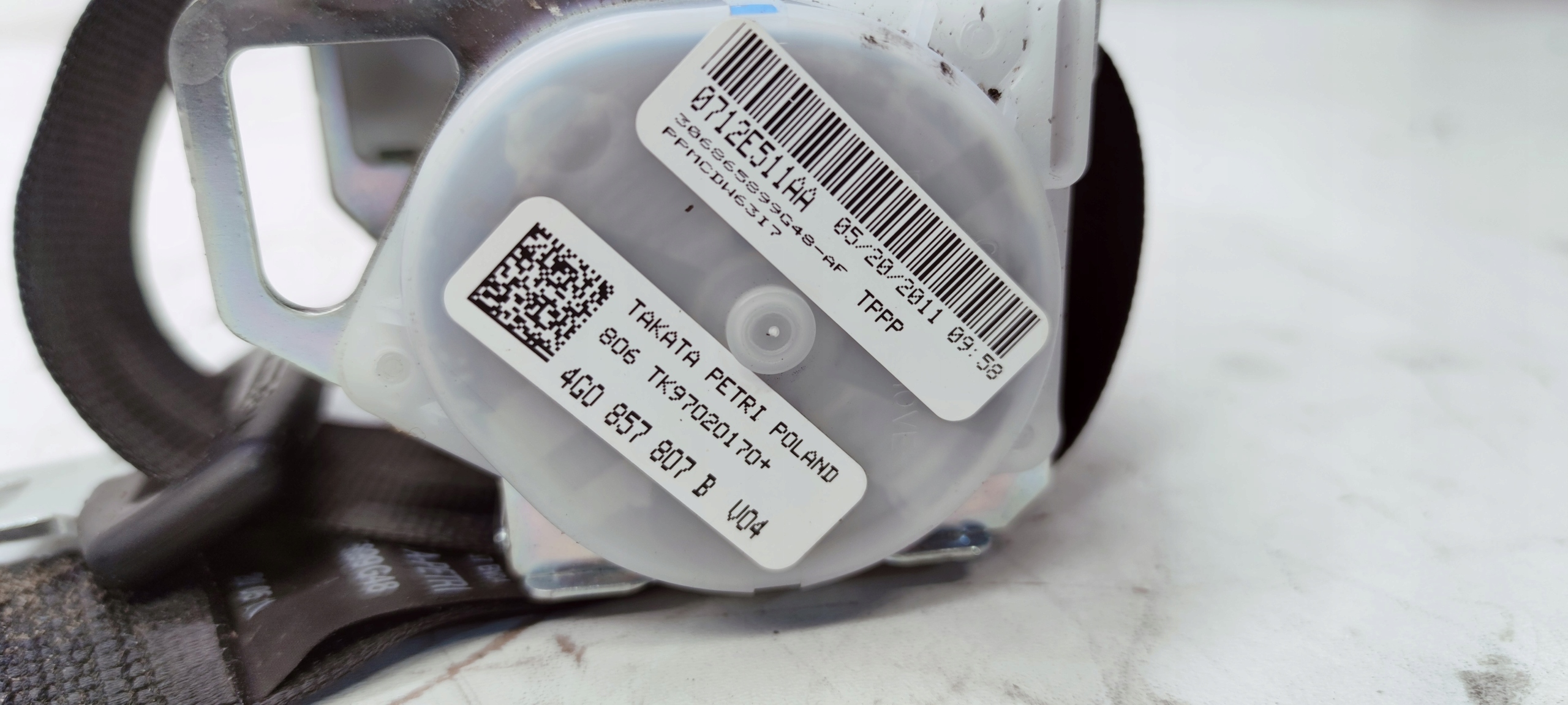 Gurten Sicherheits mitte AUDI A6 C7 4G0857807B