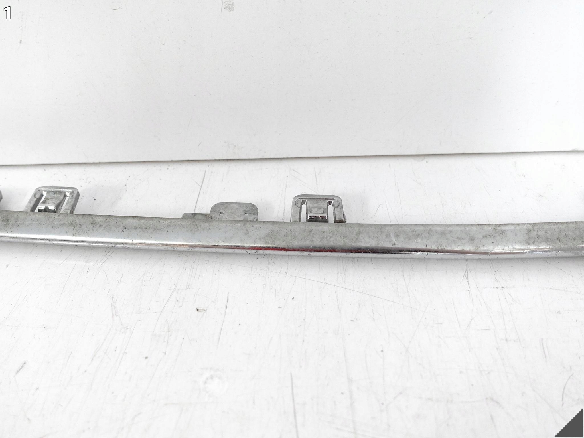 MERCEDES C-KLASA W206 S206 AMG 21- bumper moulding central CHROM front