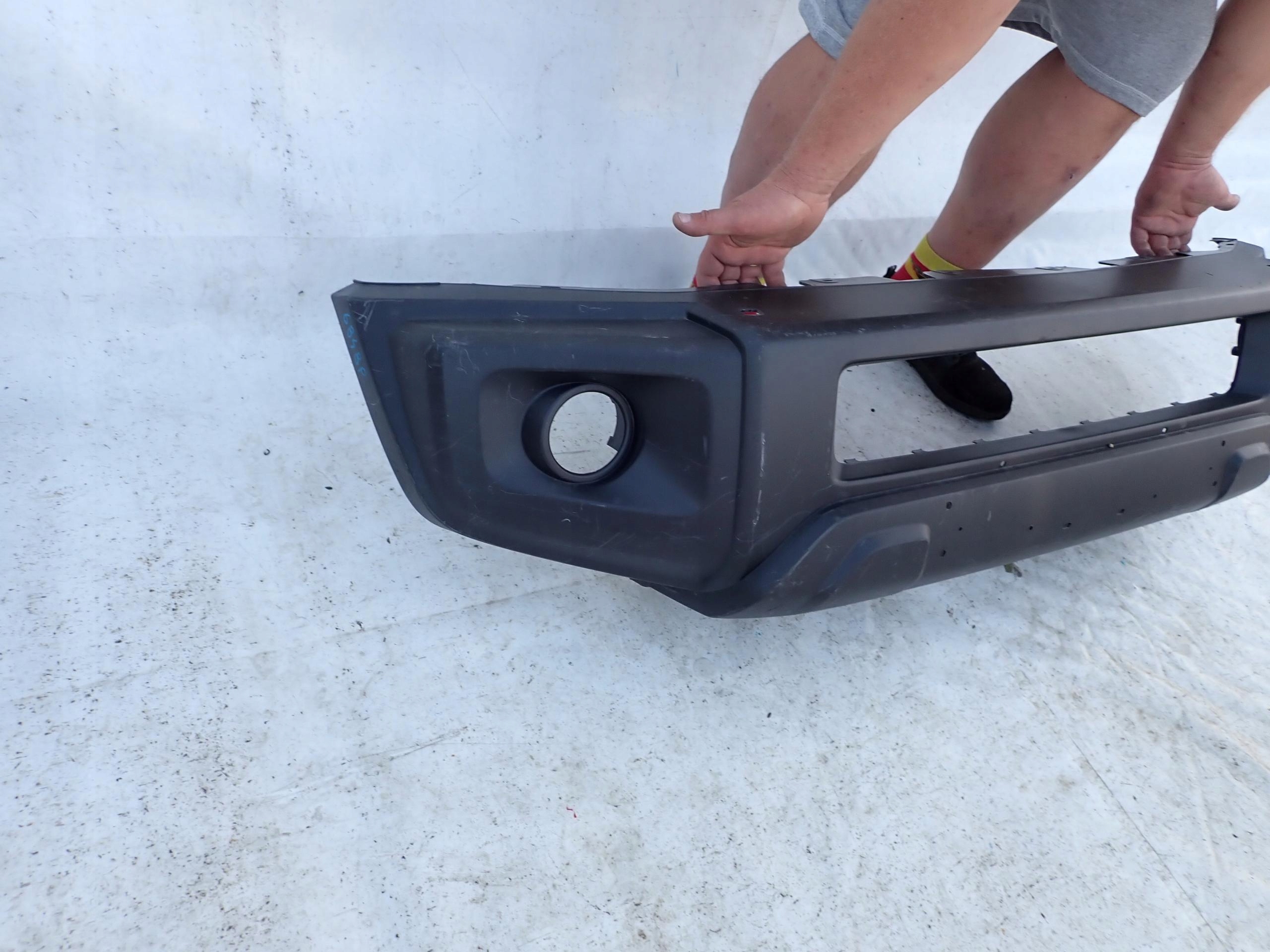 SUZUKI JIMNY IV 18- bumper front front