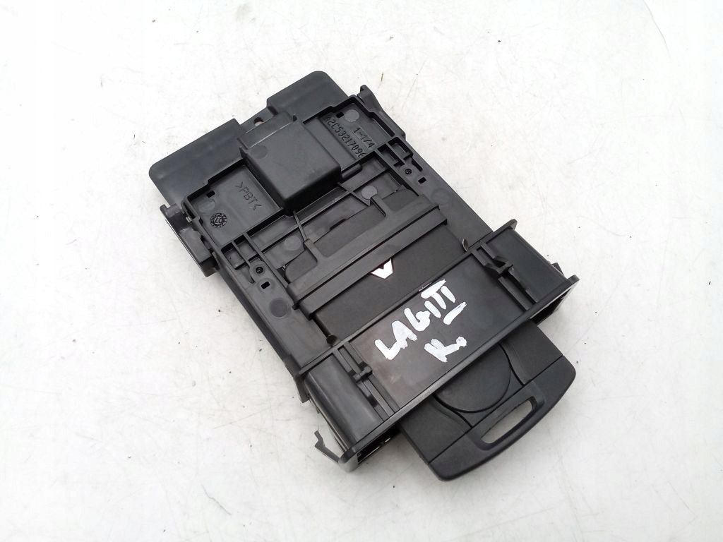 Renault Laguna III 3 card reader ignition 285900001R