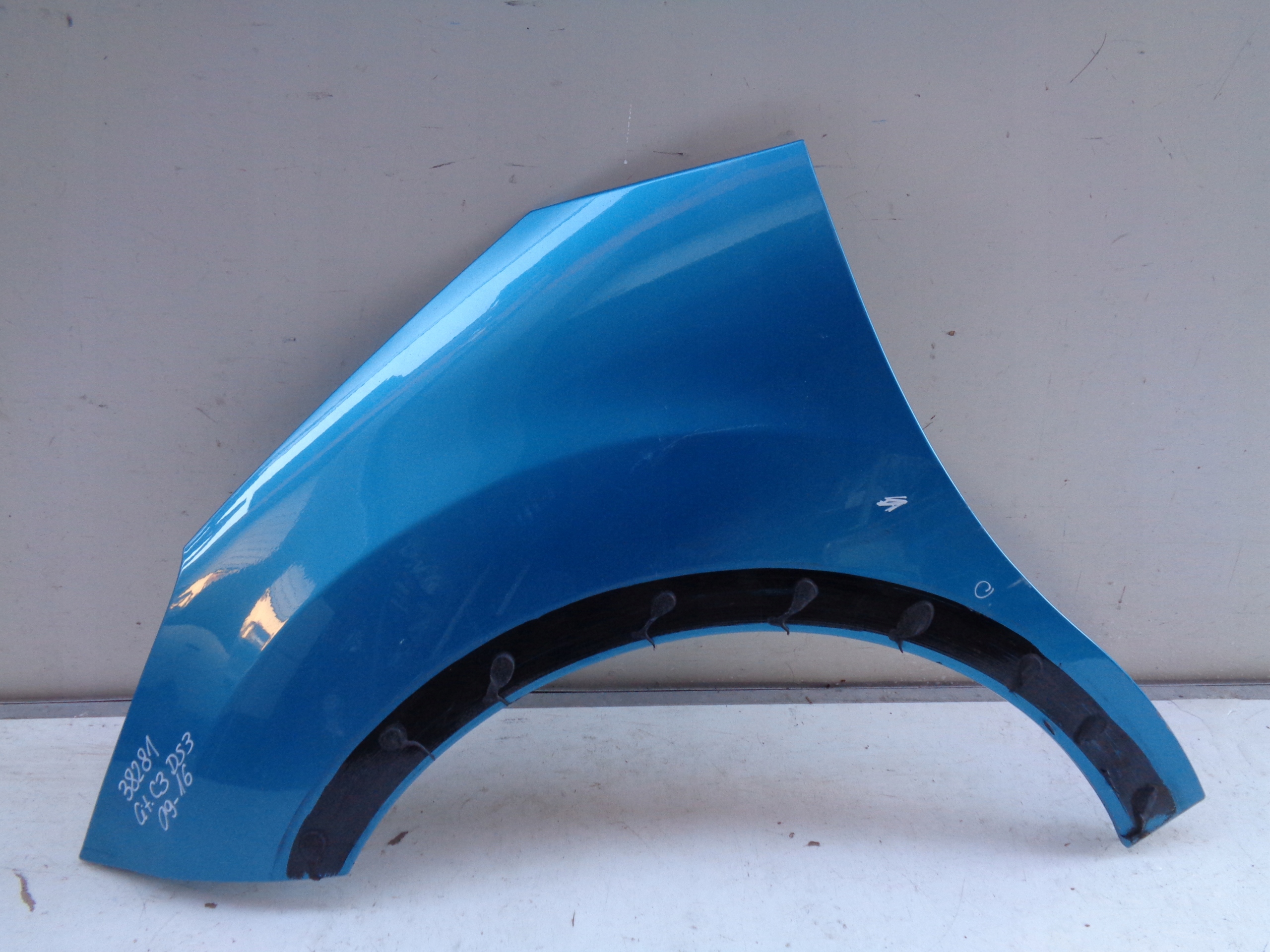 fender left front CITROEN C3 DS3 09- NR 38281