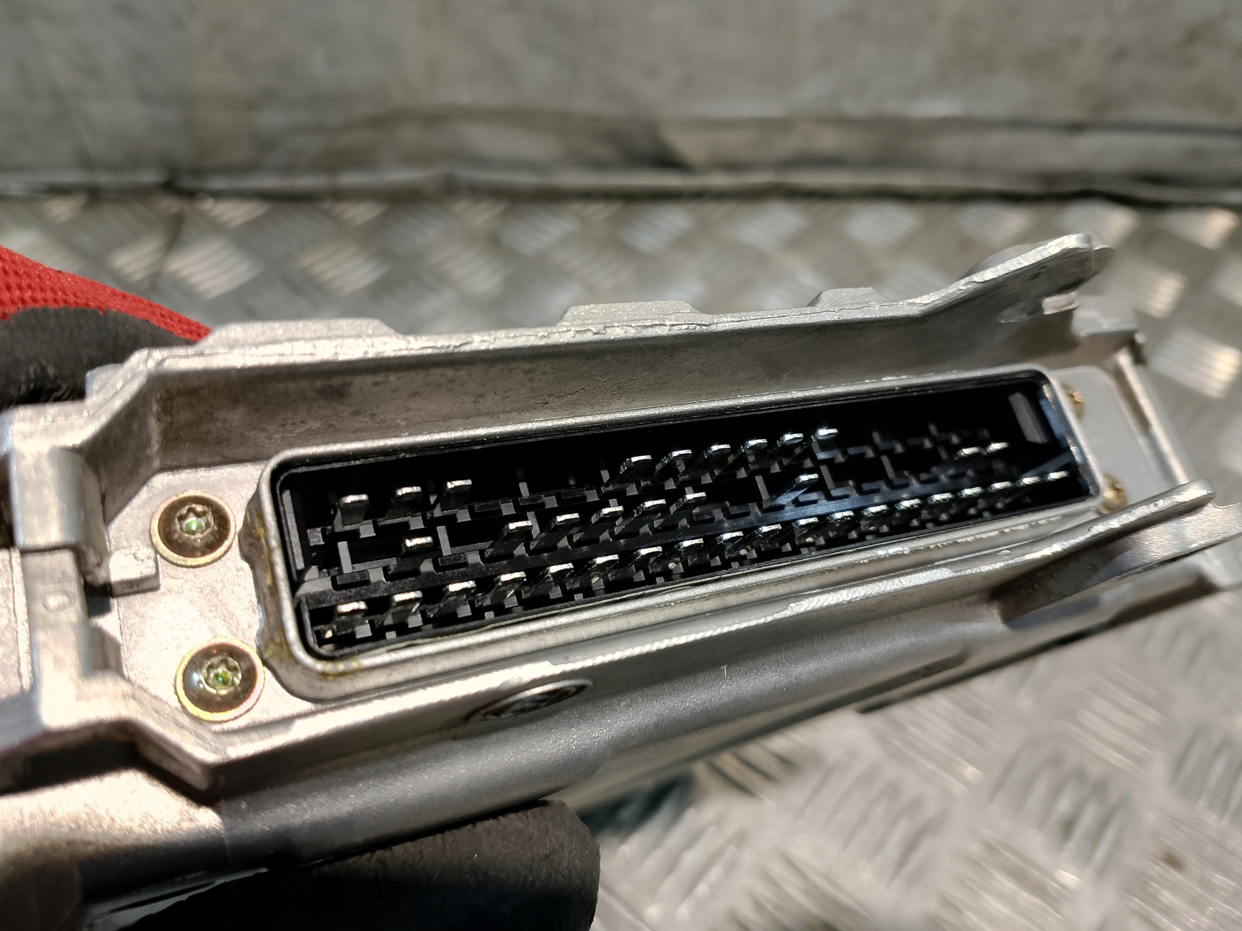 control unit of the engine A 000 446 08 39 BOSCH 0 281 001 433