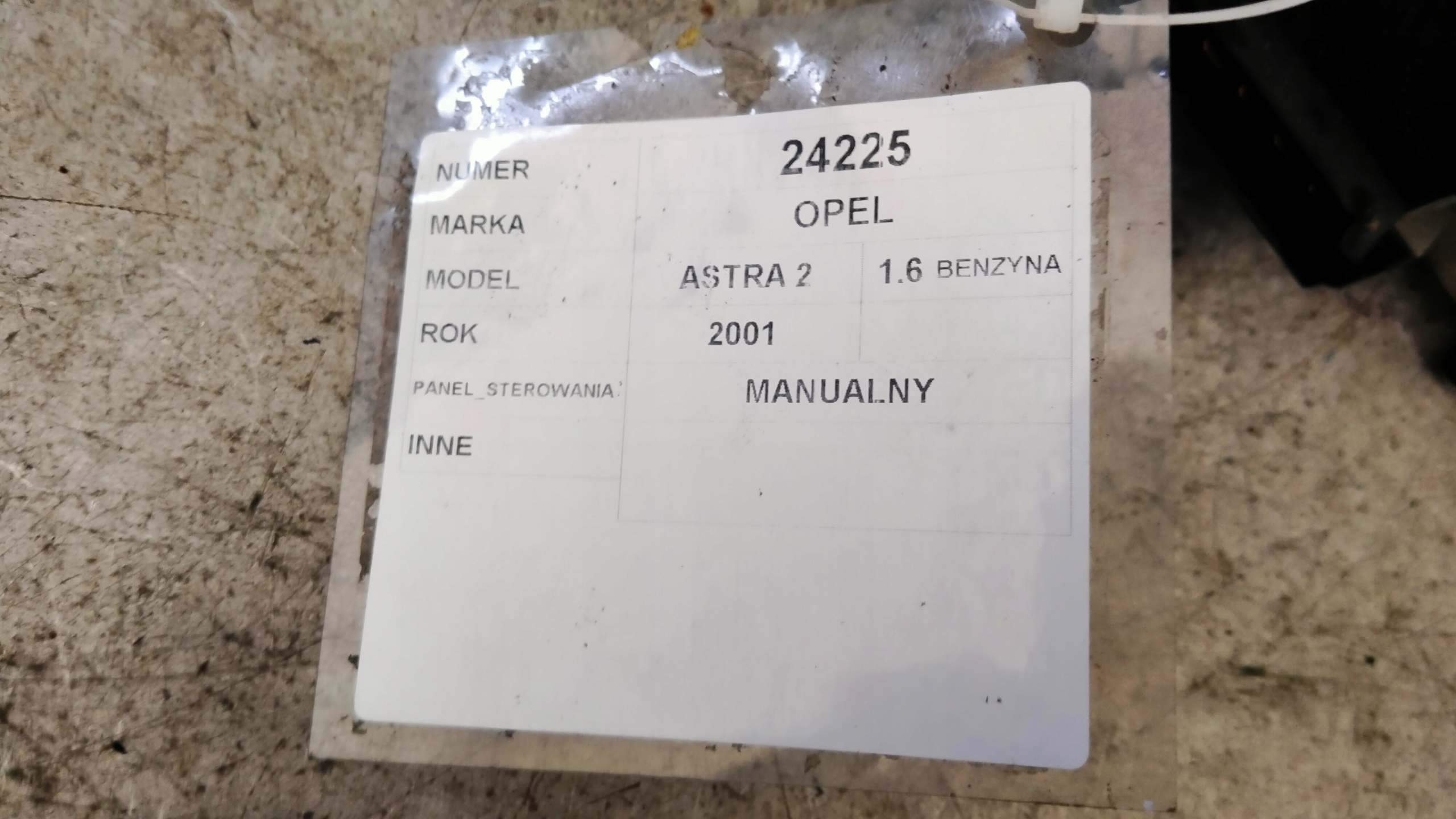 Opel Astra II control panel 56341