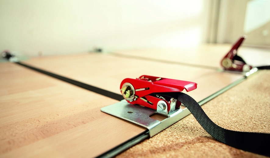 SCISK TASMOWY DO UKLADANIA PODLOG 4M SVH400 BESSEY Producent code SVH400