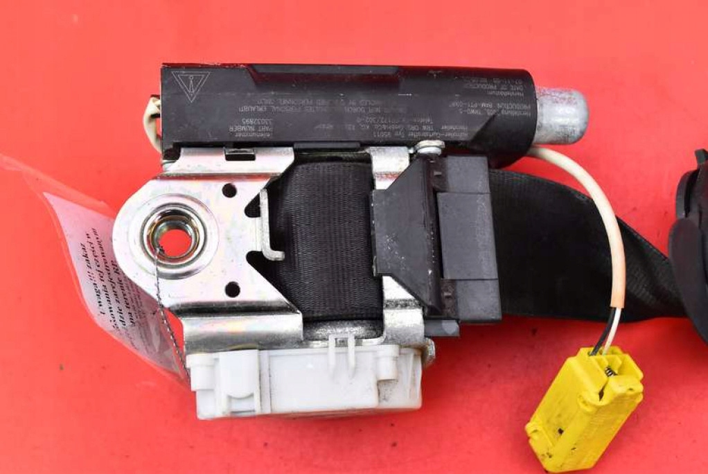 tension belt safety right front 3C1857706F VW PASSAT B6 05-10