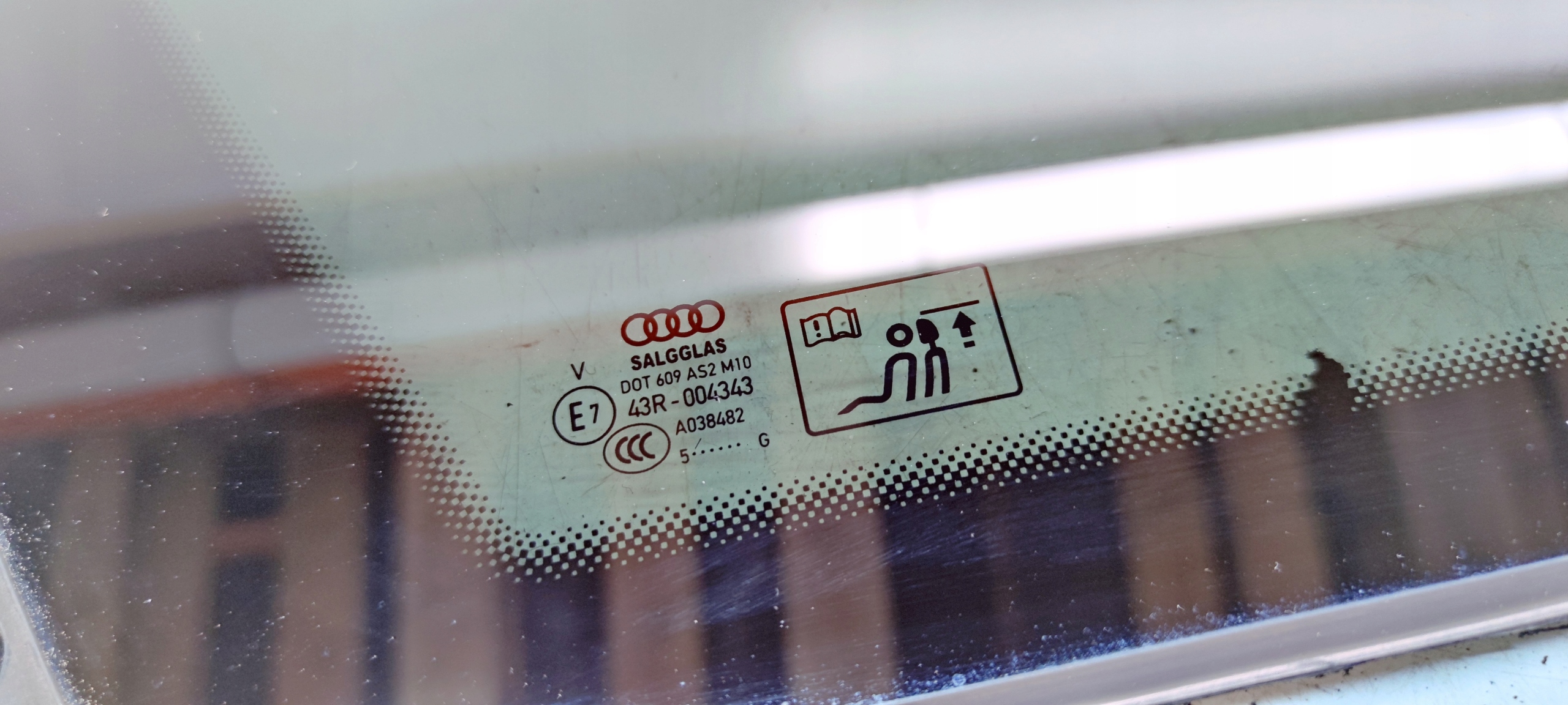 window bodywork left rear part ORYG. PRZYC. AUDI A6 C7 AVANT 2015R