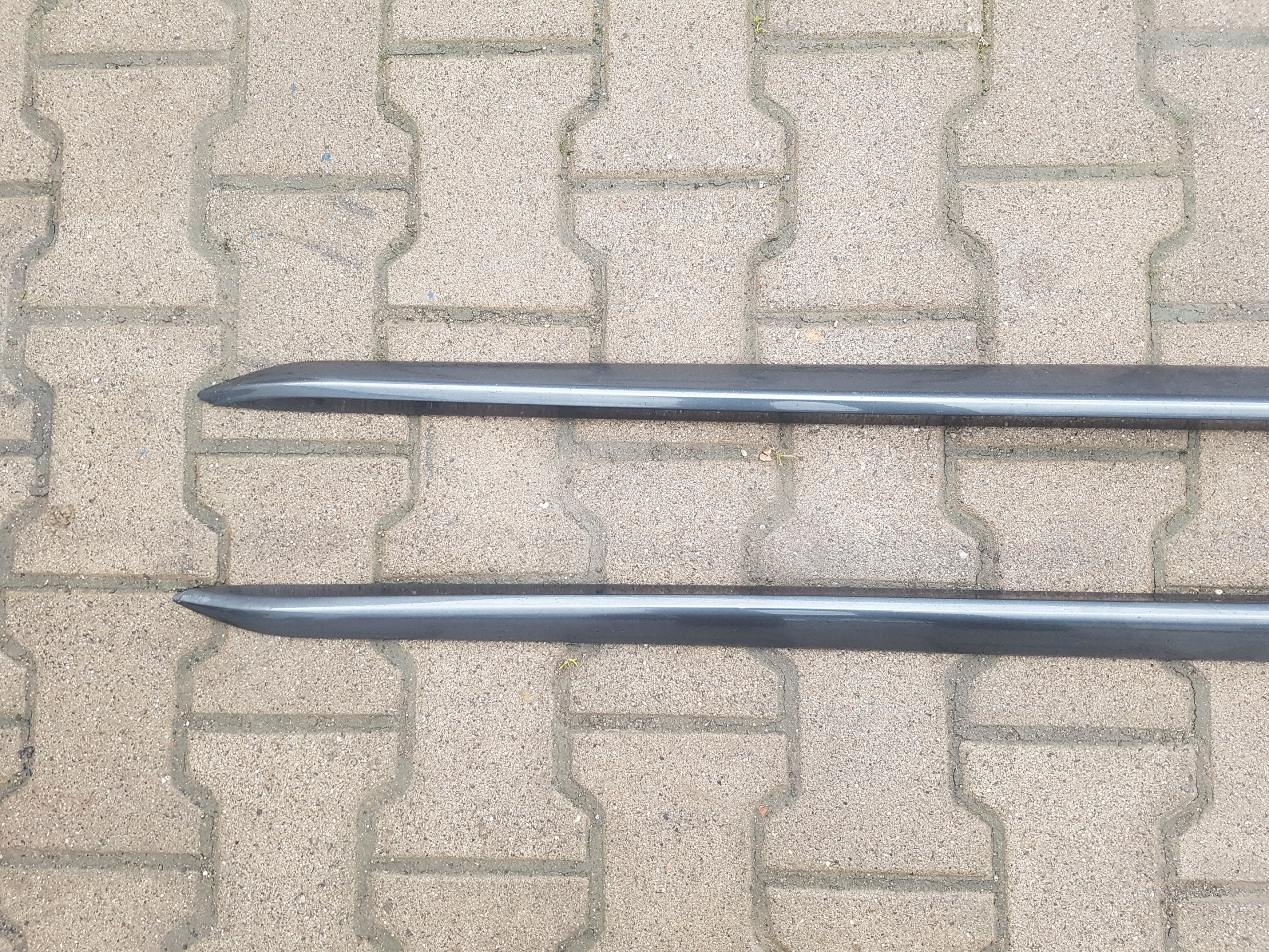 AUDI A4 B9 8W moulding threshold right 8W0853932