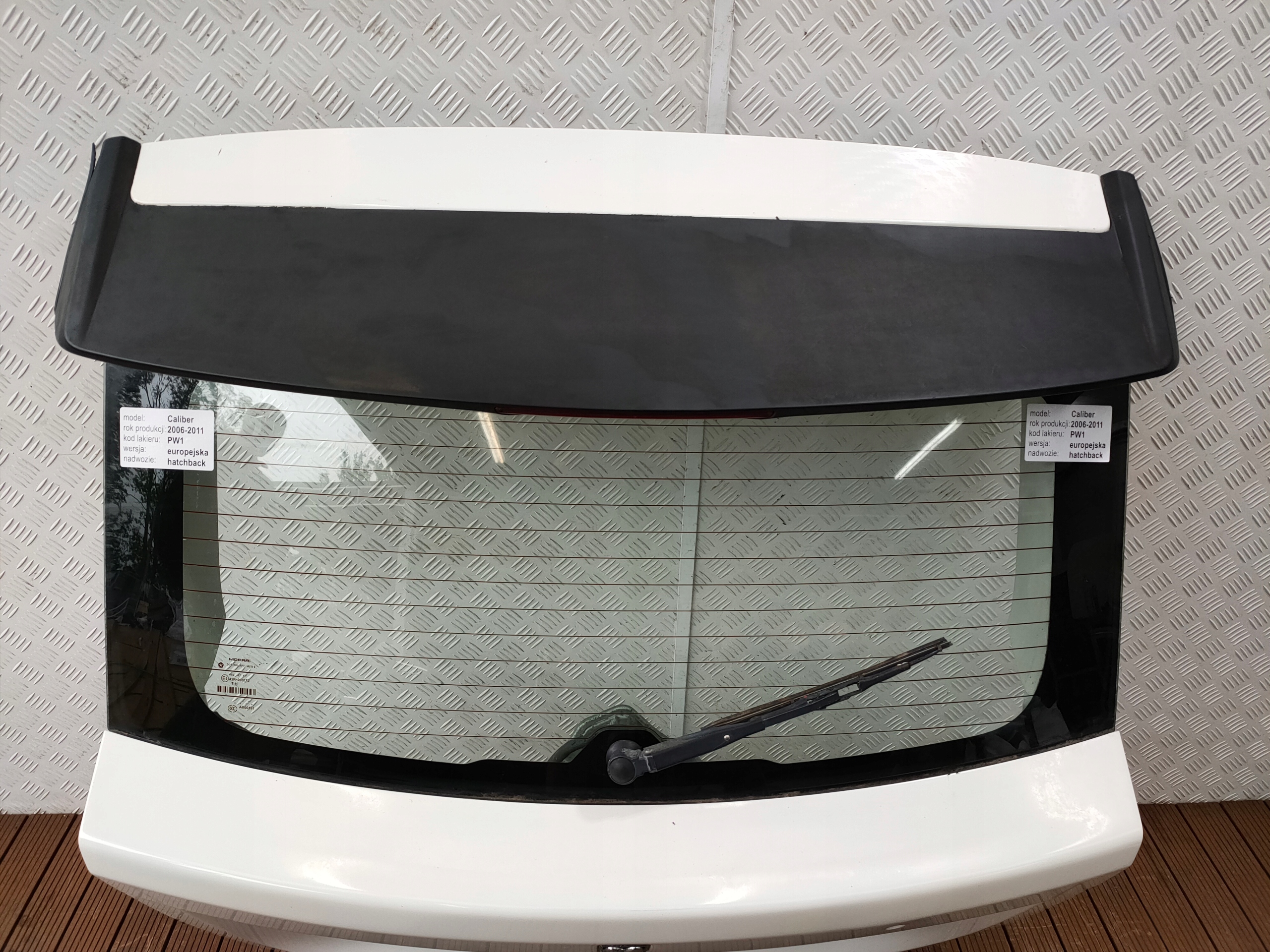 DODGE CALIBER 06-11 boot doors boot rear part colour PW1