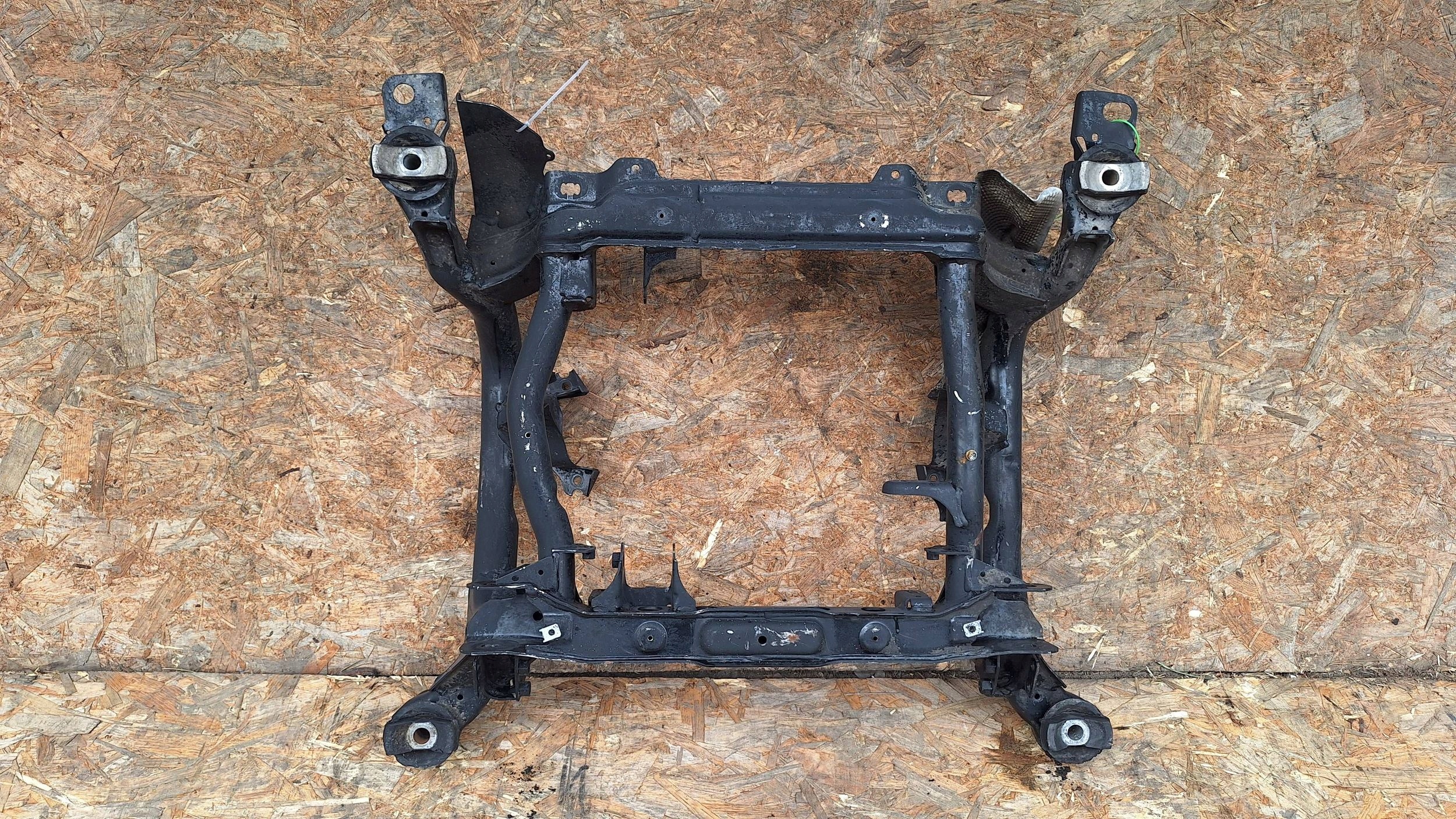 axle beam subframe axle beam front A1643300058 MERCEDES ML W164 GL X164 3.0D