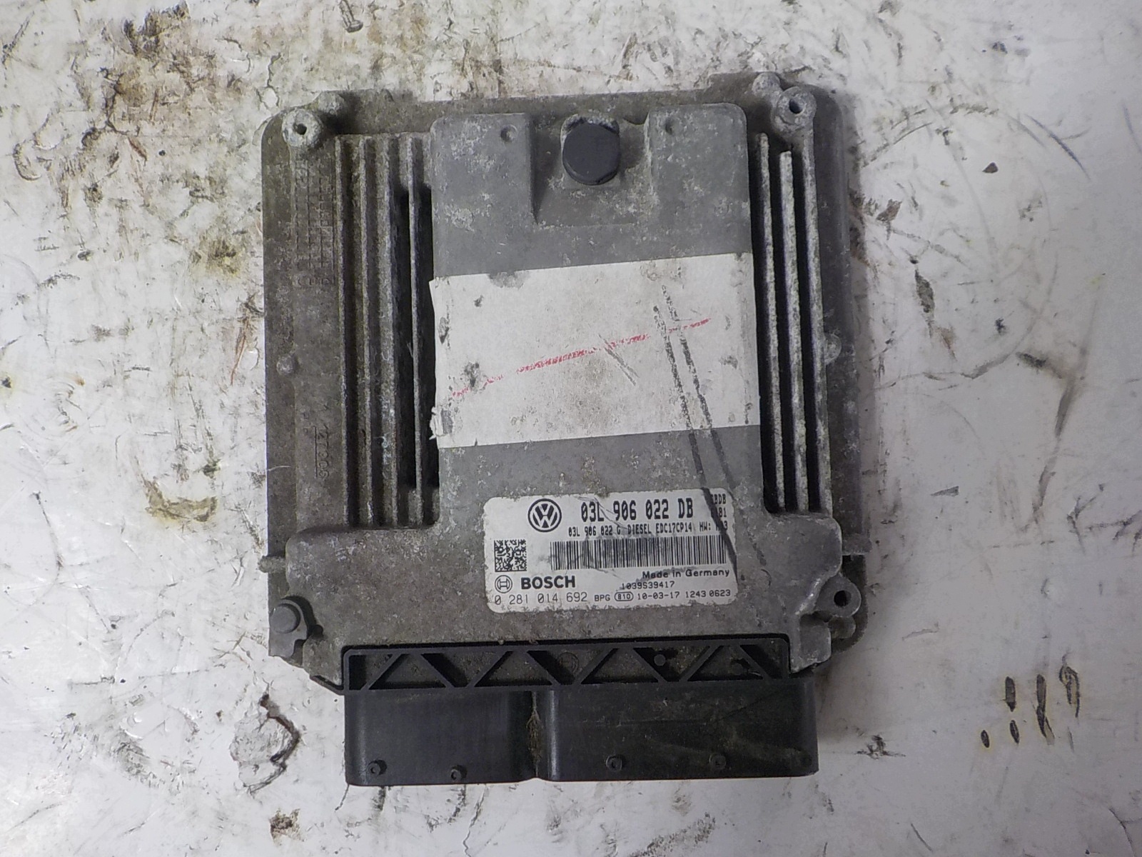 VW GOLF VI computer control unit 03L906022DB 0281014692
