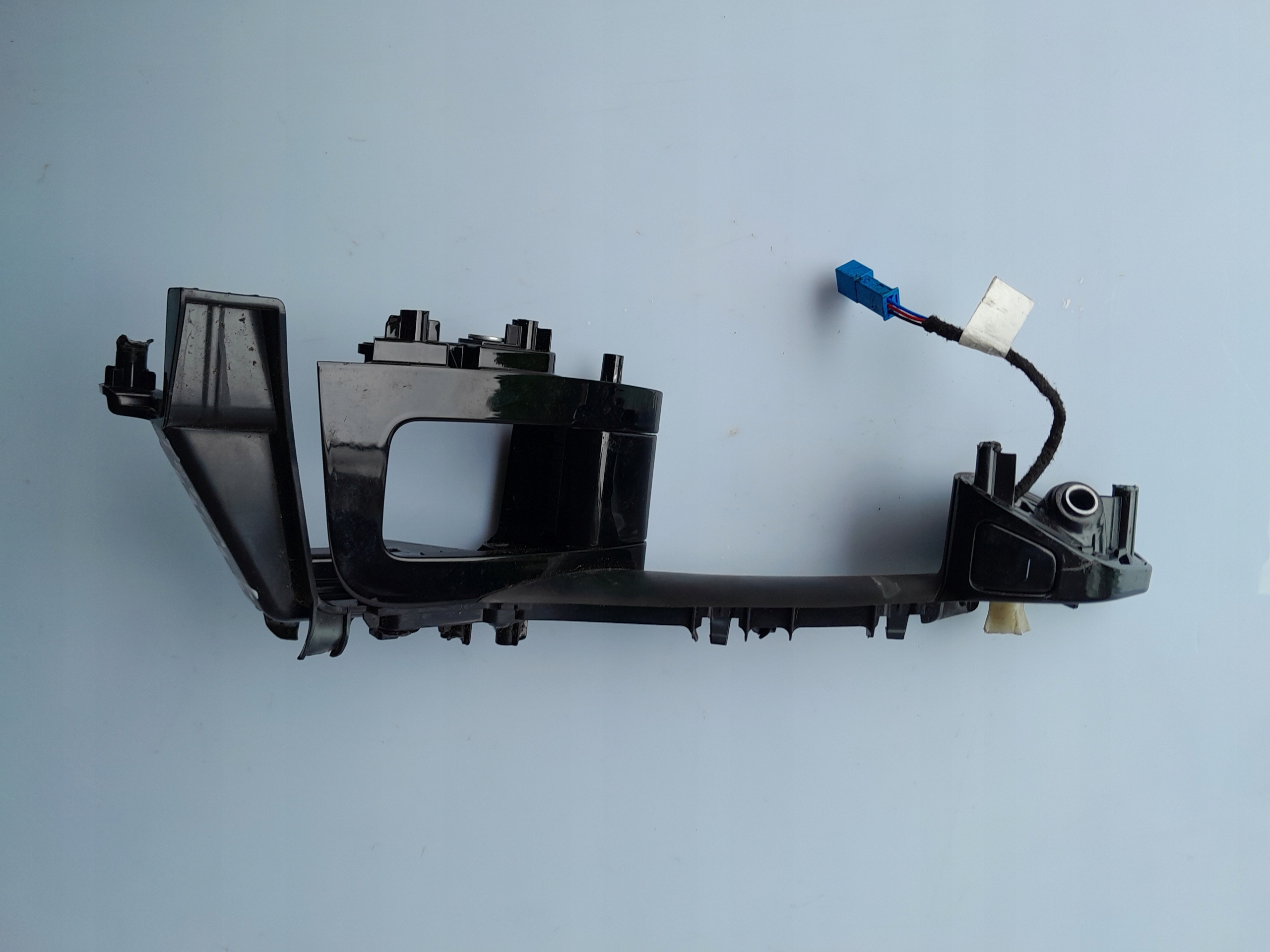 1094956-01-C - ДВЕРНАЯ РУЧКА КНОПКА ОТКРЫВАНИЯ ТЕСЛА МОДЕЛЬ 3