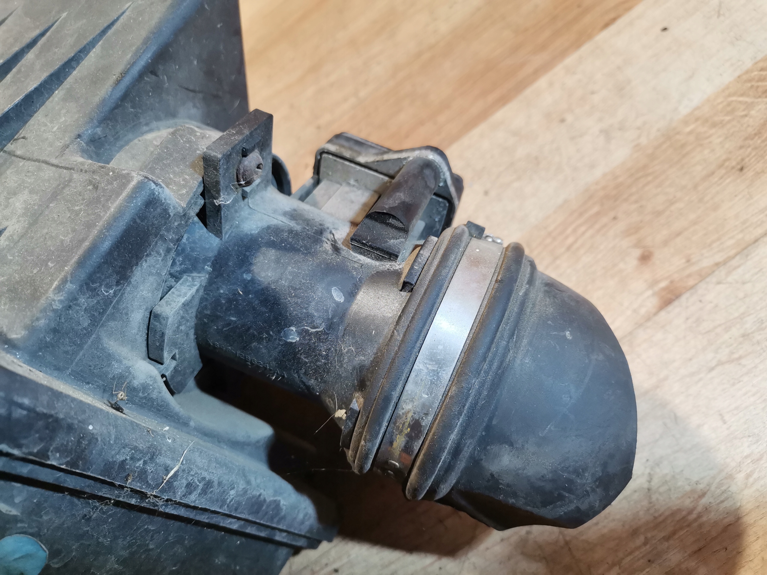 Luftmassenmesser Gehäuse filter FORD FOCUS MK1 98AB-12B579-DA