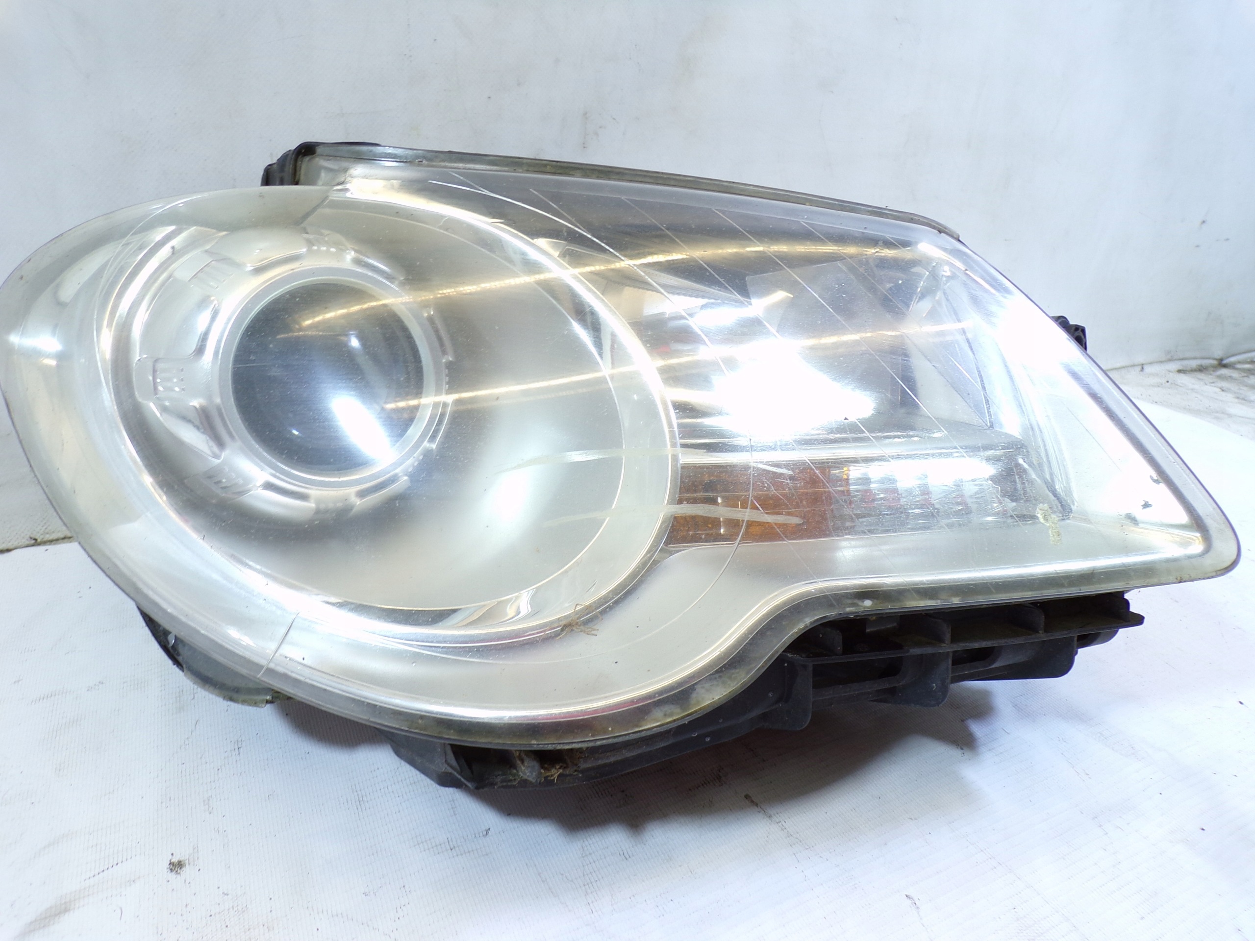 light front front right VOLKSWAGEN TOURAN 1 and LIFT (1) (K1)