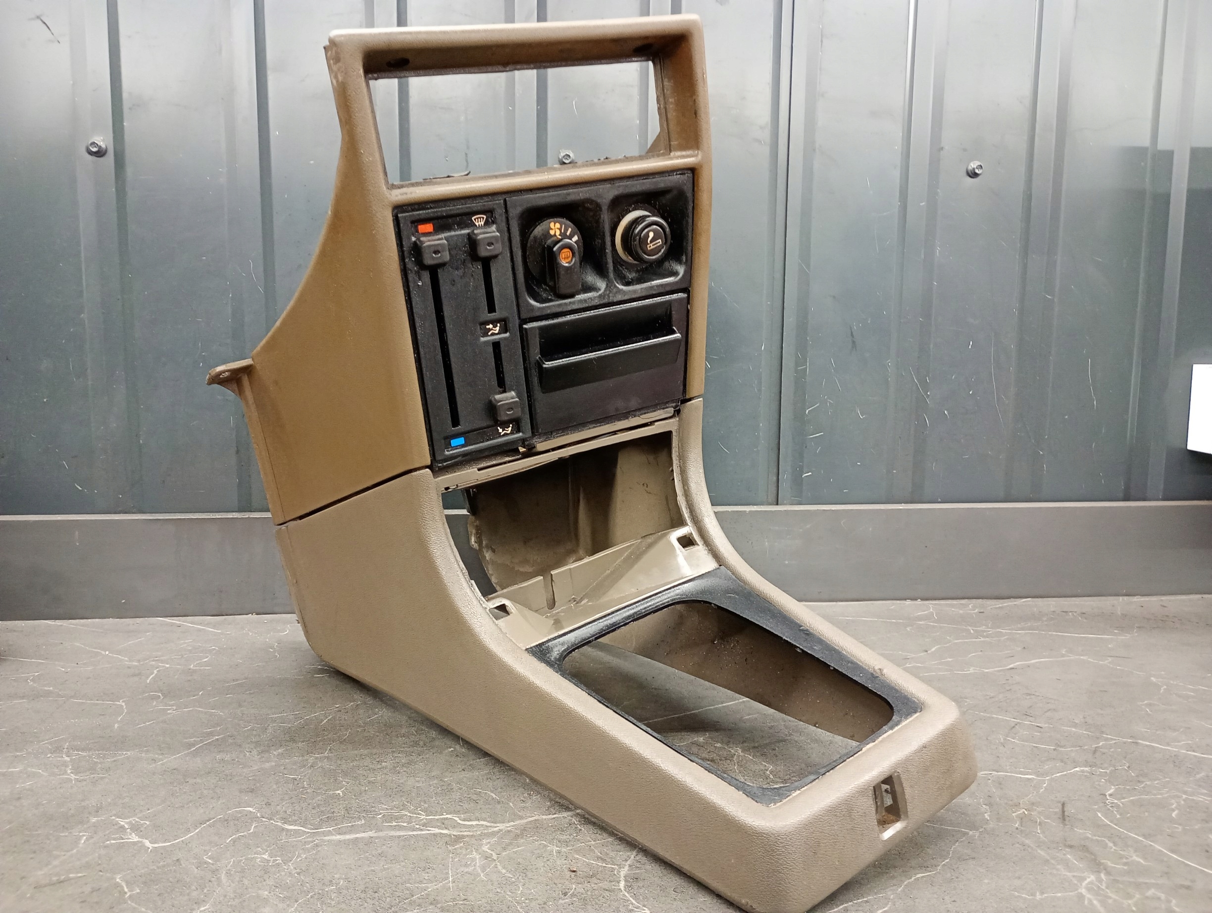 90243486 панель средний тунель opel KADETT e