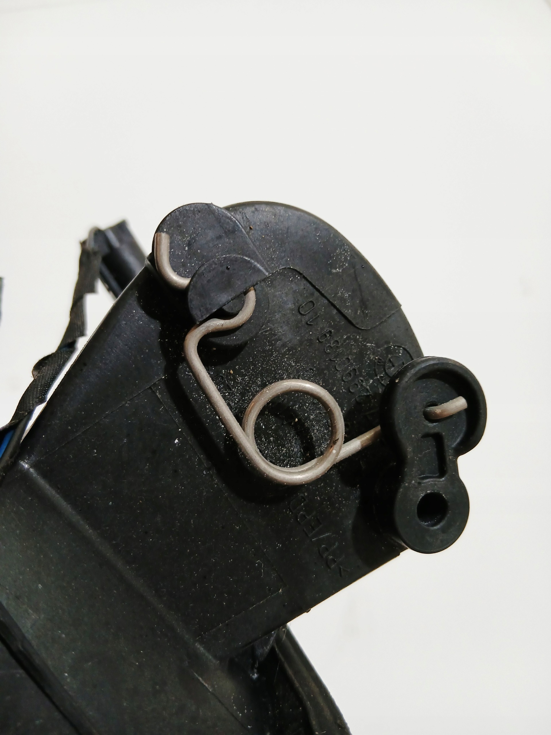 Tankklappe des Kraftstoffsbehälters BMW X1 E84 2990139 A52