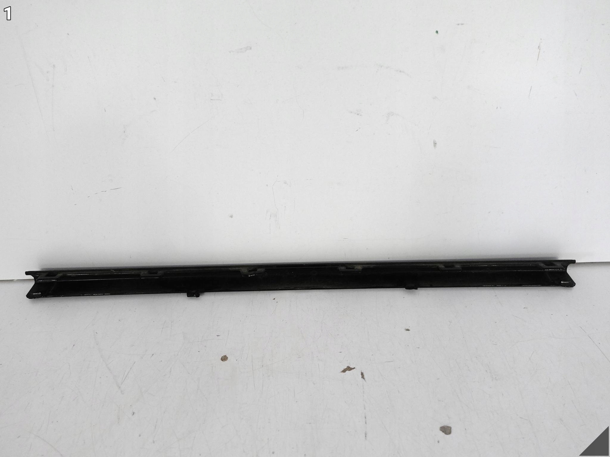 AUDI Q6 S-LINE SQ6 E-TRON 85H 23- moulding accessories grille W bumper front