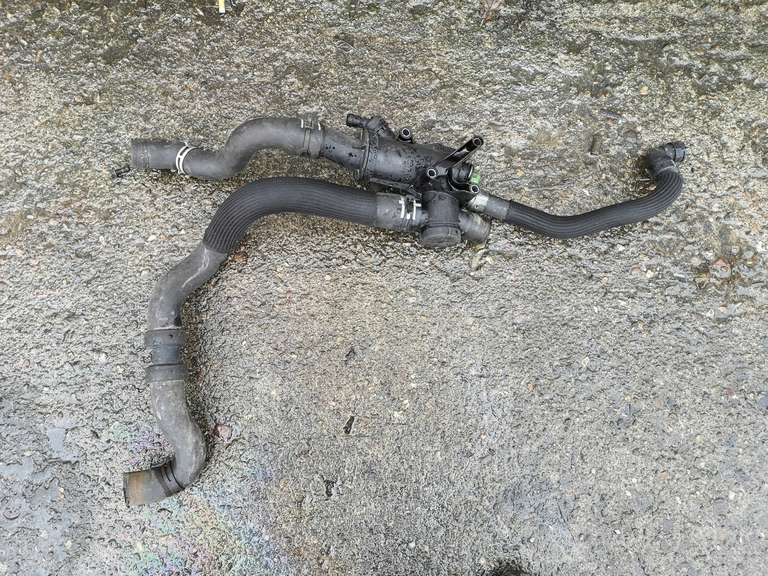 FORD CITROEN PEUGEOT OBUDOWA TERMOSTATU 9656182980