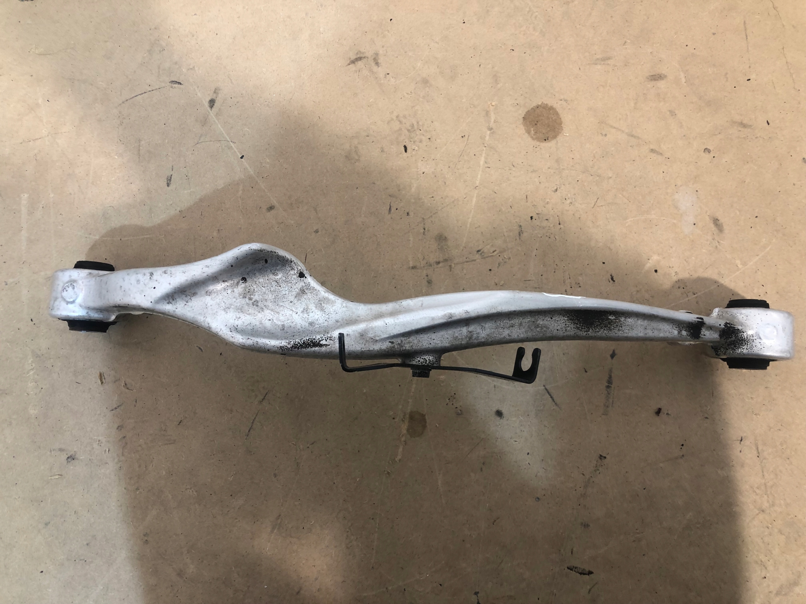 NISSAN X TRAIL T32 Querlenker hinten links SREDNI