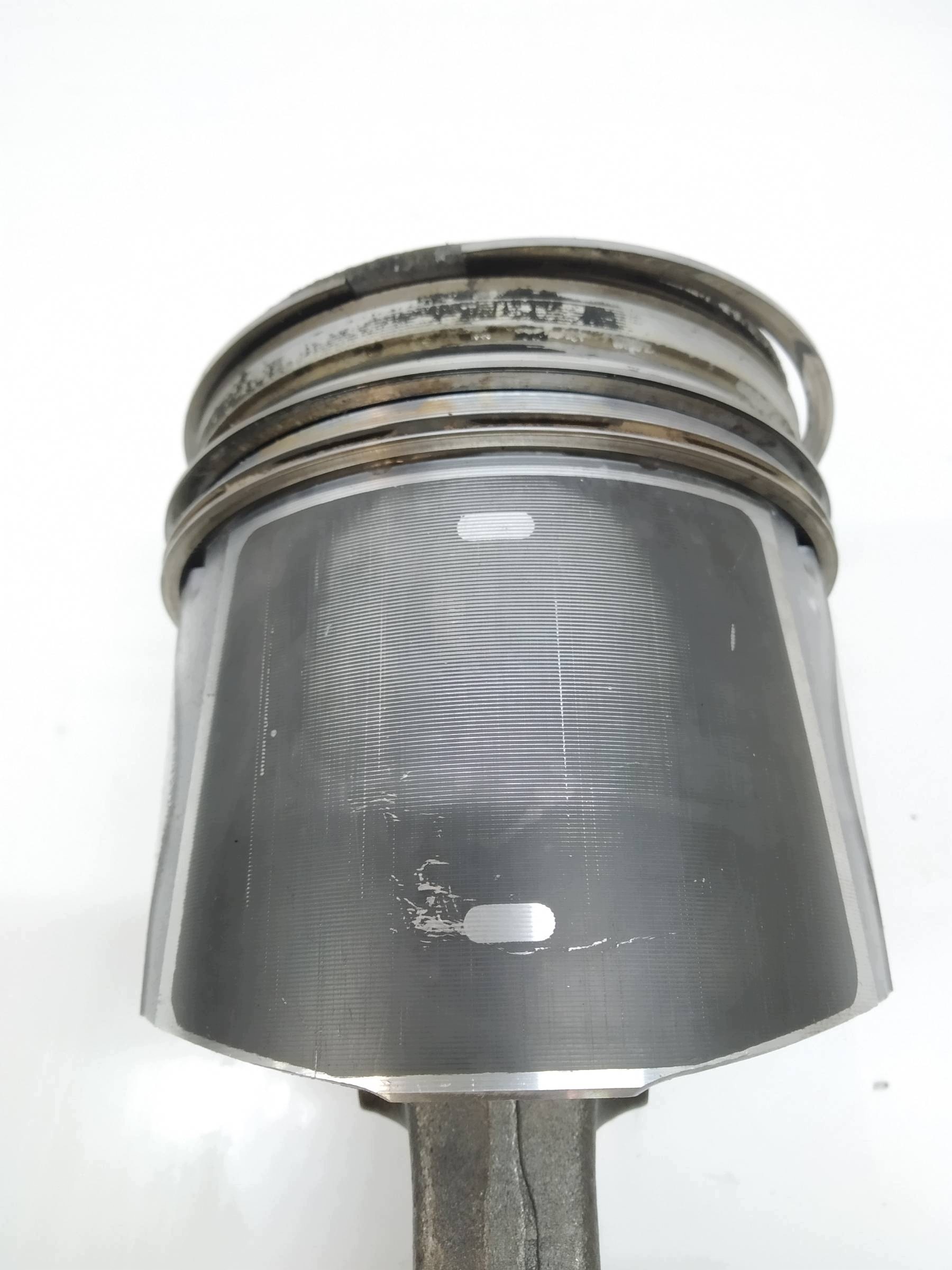 piston connecting rod 115L109 CURSOR 8 7.8 Iveco Stralis