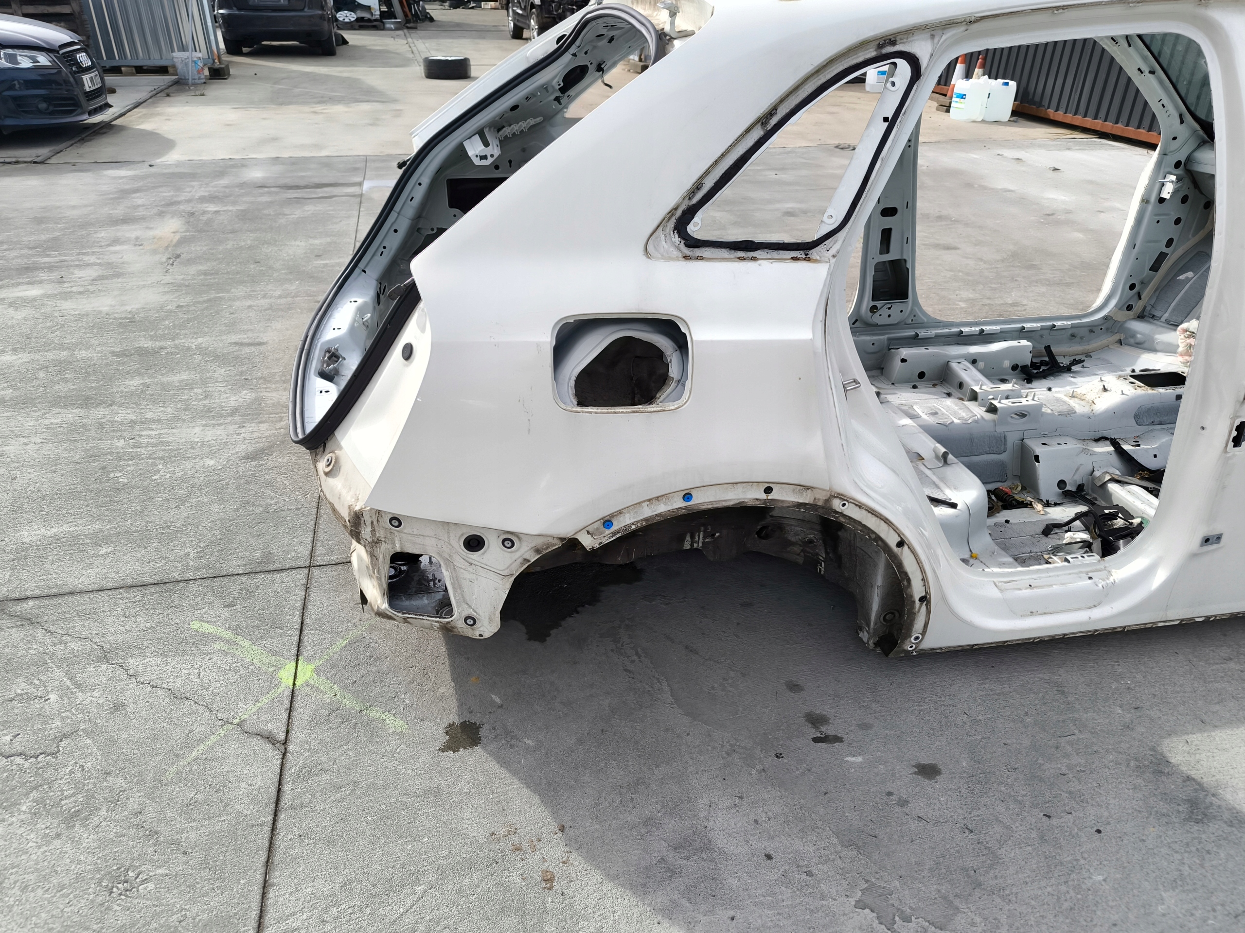LONGHERONE PARAFANGO DESTRA POSTERIORE AUDI Q3 8U 2011-2018 ORIGINALE !!!