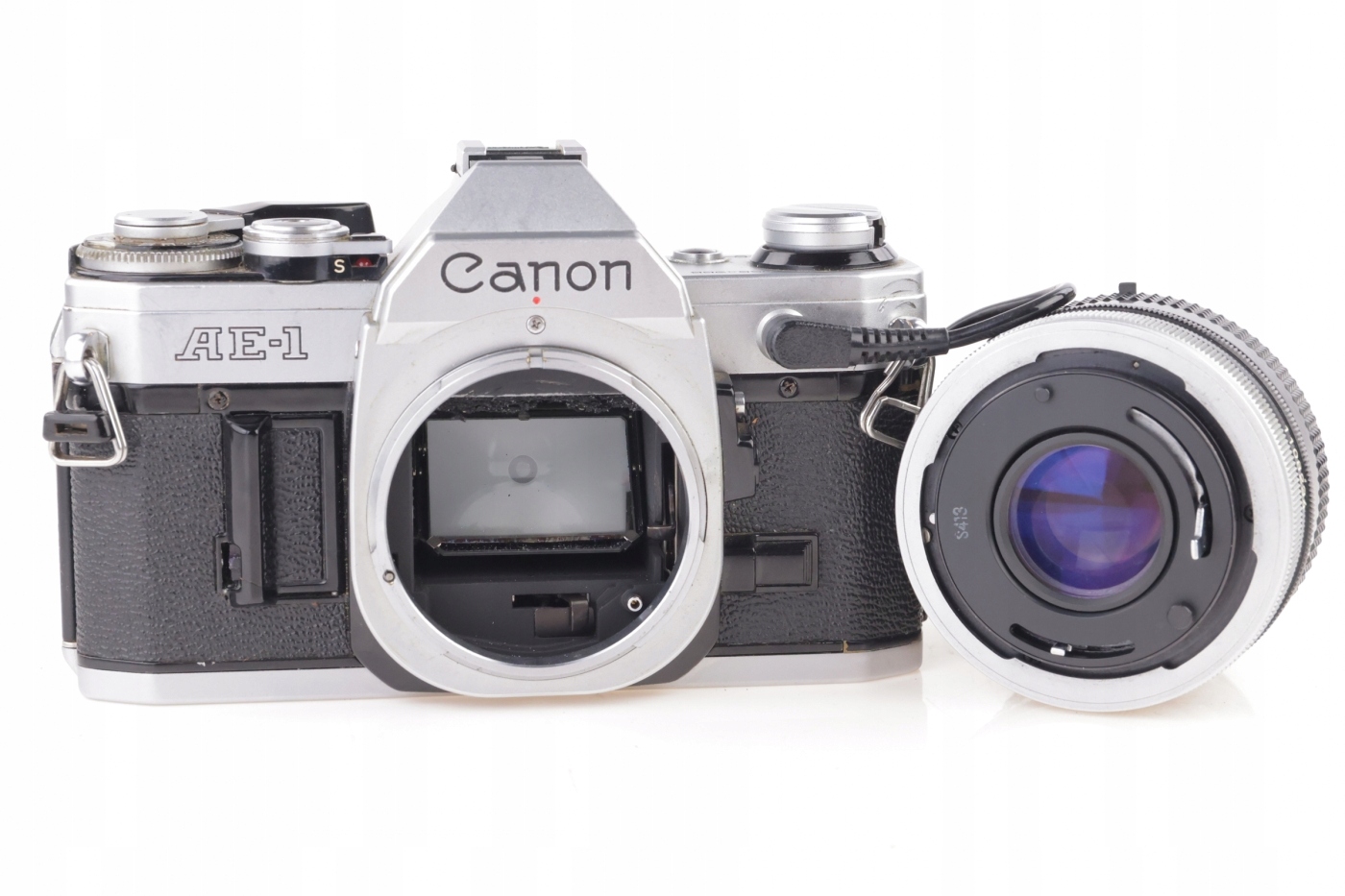 Analogowy Canon AE-1 + 50/1.8 S.C. Model AE-1