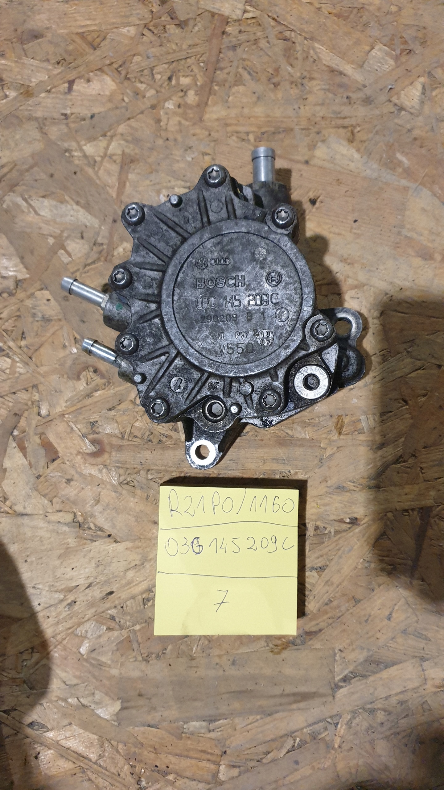 НАСОС ВАКУУМ AUDI 2.0TDI3g145209