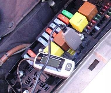 Miernik prądowy 20A/ wtyczki standard Marka Hubitools