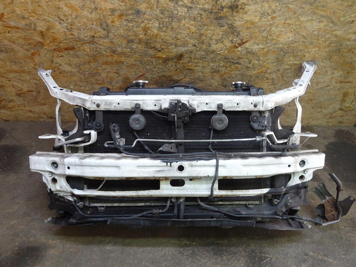 PAS PRZEDNI CHŁODNICE TOYOTA ESTIMA PREVIA II