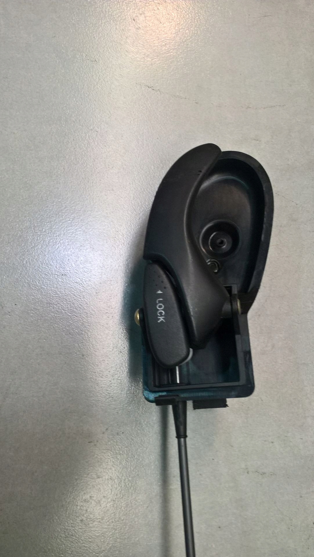 lock DZRZWI right rear part FORD FOCUS MK1 1.6