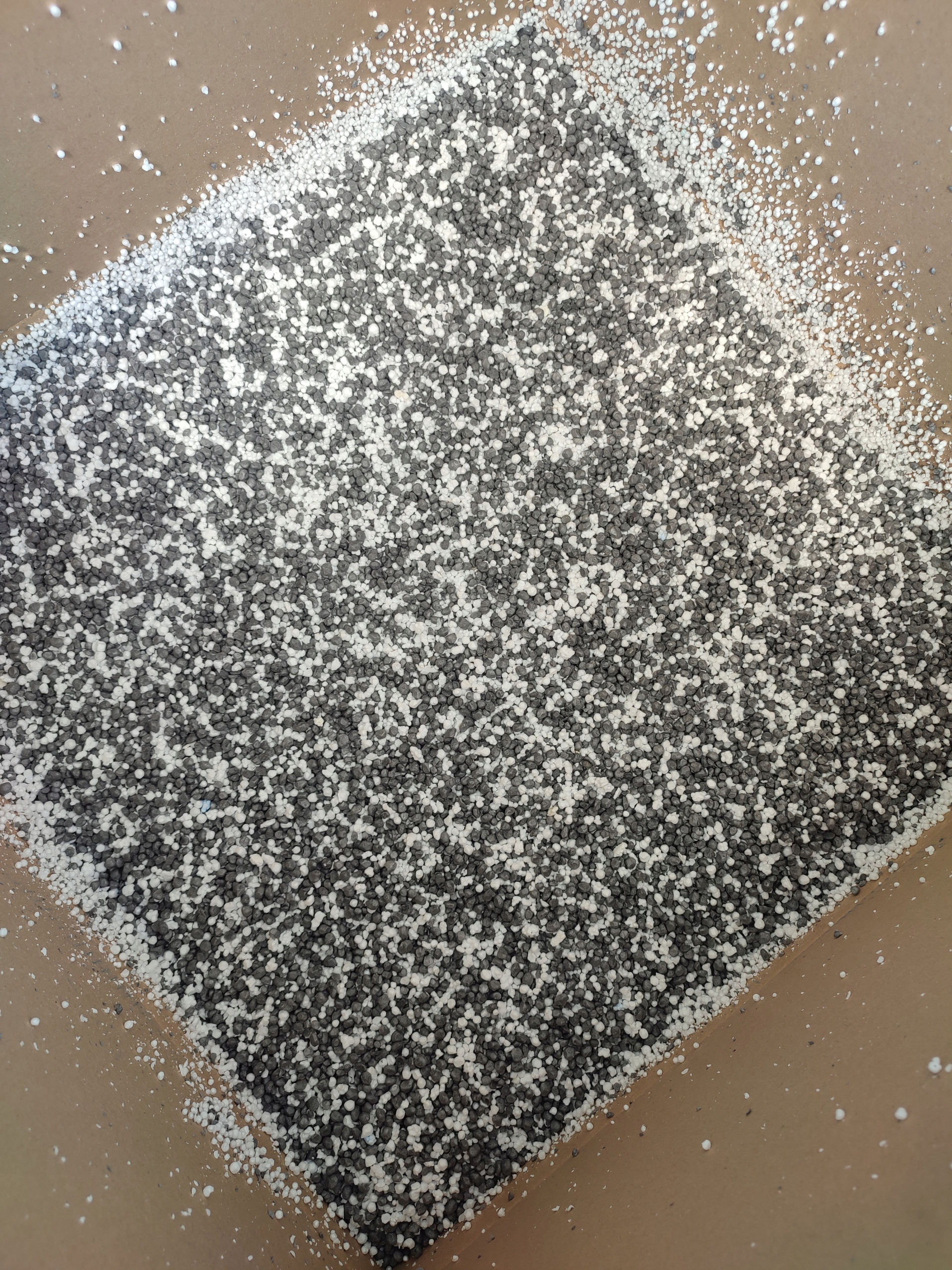 ZMIELONY STYROPIAN GRANULAT WYPEŁNIACZ DO PUF SAKO 400L DO STYROBETONU Marka bez marki