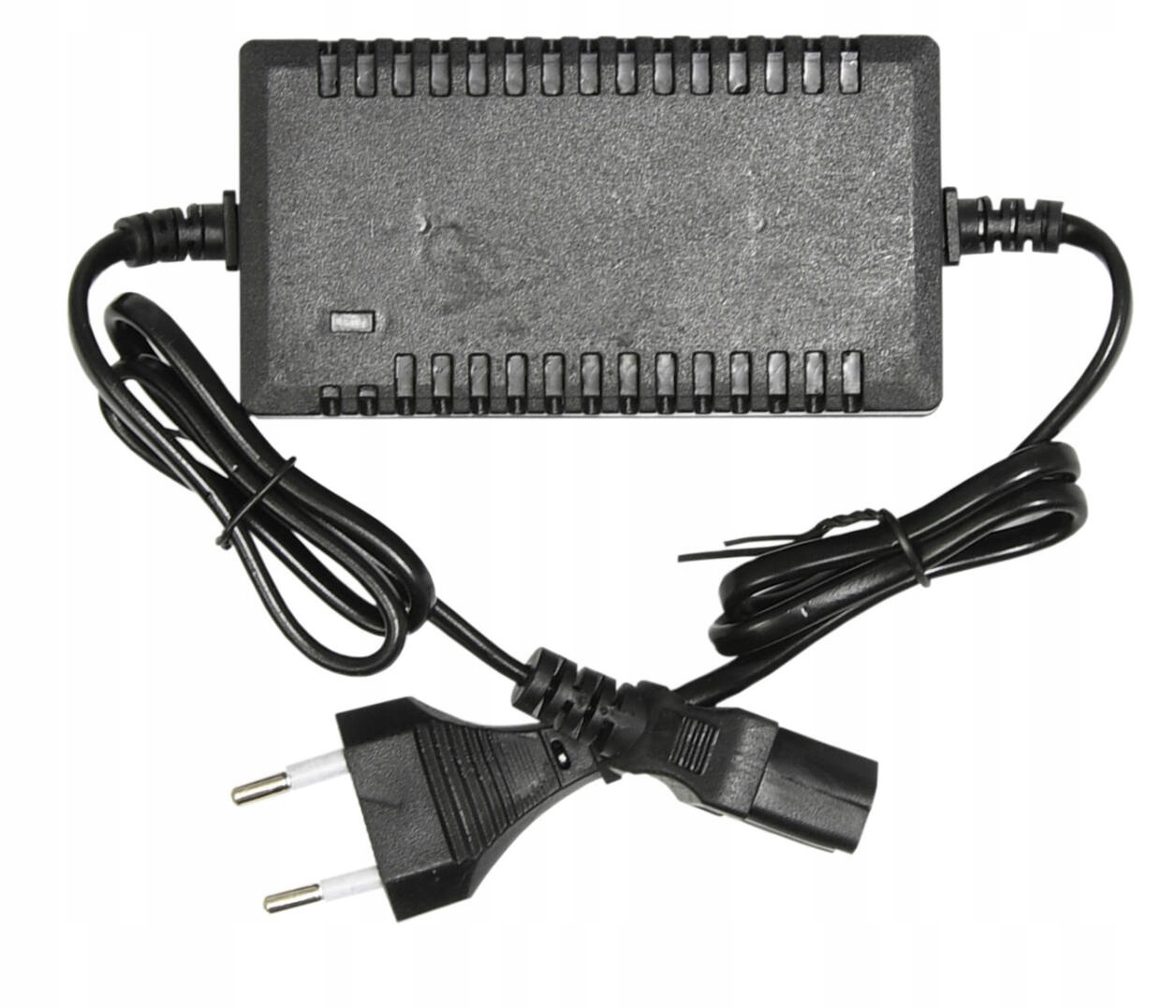 

Ładowarka Do Opryskiwacza Akumulatorowego 12V 1.1A