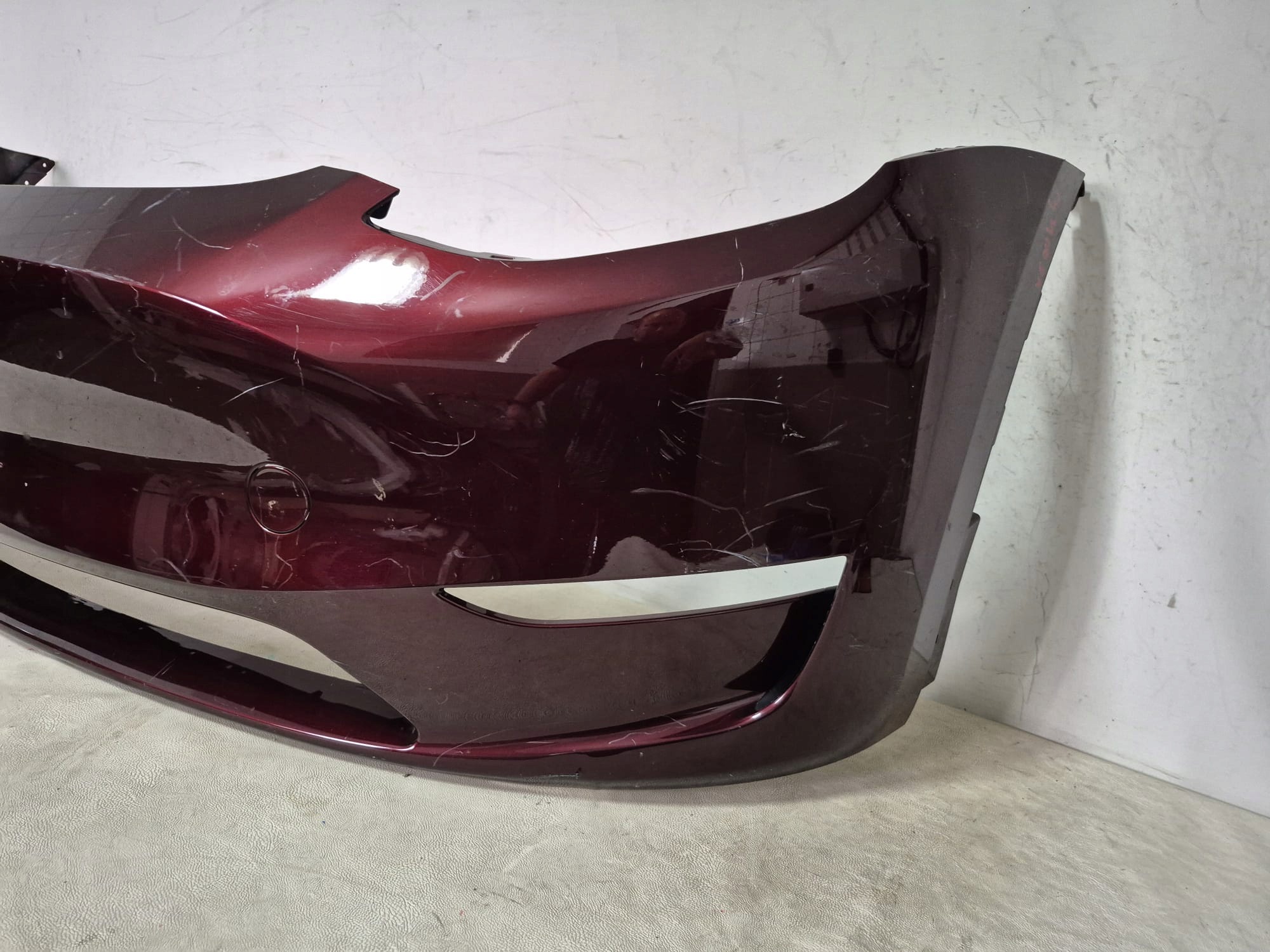 TESLA MODEL Y 20-25 pare choc avant avant