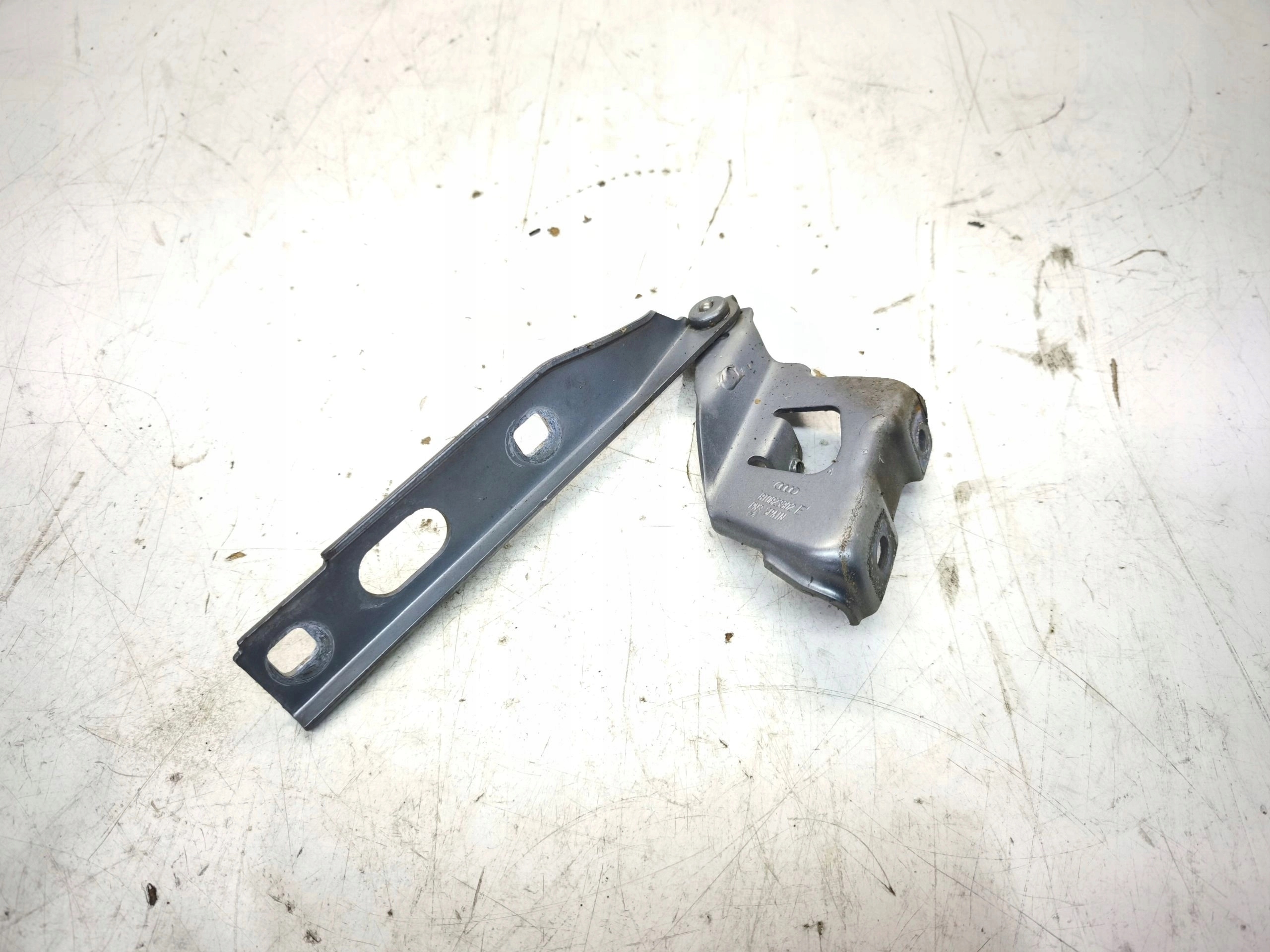 cerniera del cofano destra AUDI A5 8T 8T0823302E