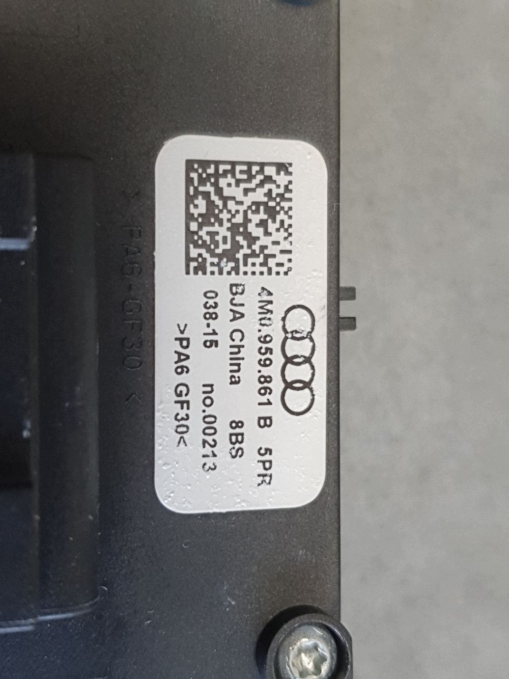 Audi Q7 4M switch seat 4M0959861B