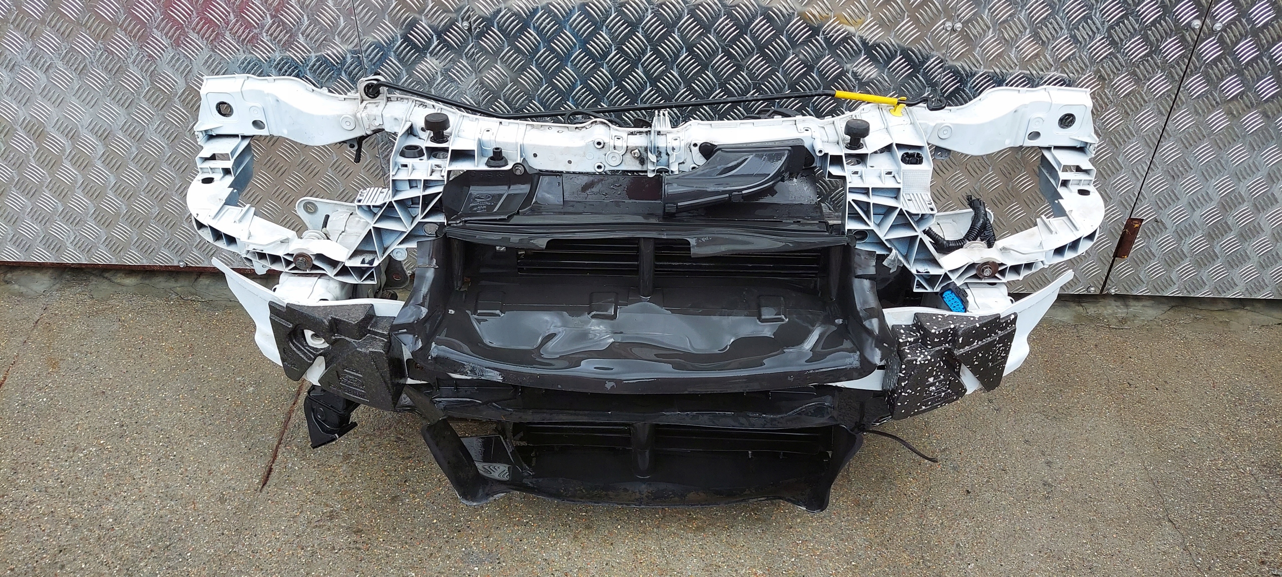 Schlossträger komplet FORD FOCUS MK3 lak. 5F