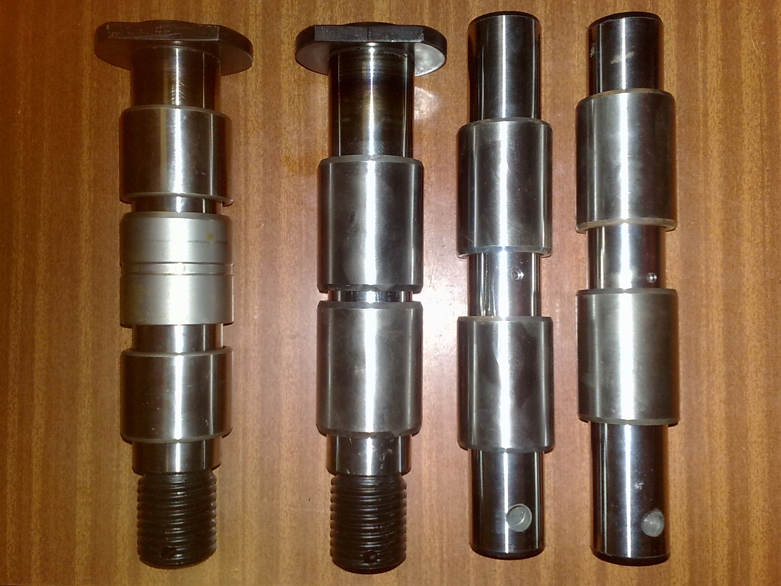 302.7D - ШТИФТИ + ВТУЛКИ КОВШОВОГО МЕХАНІЗМУ CAT 302.7 D