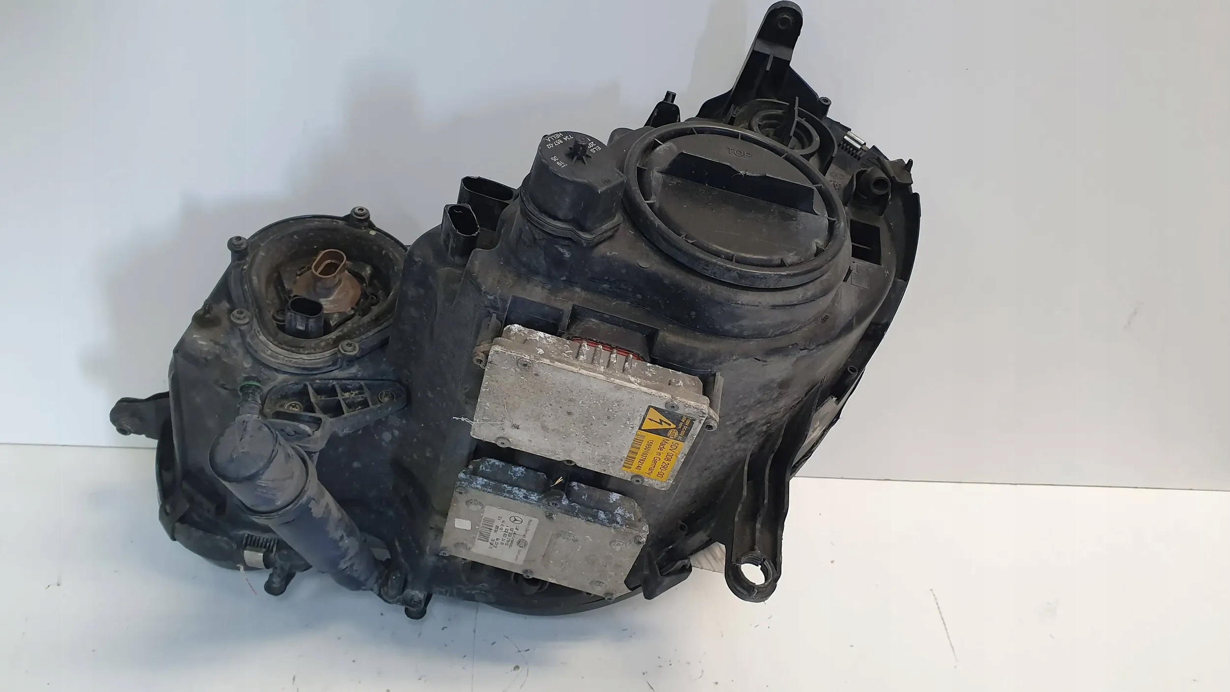 light xenon right Mercedes E Klasa W211 02